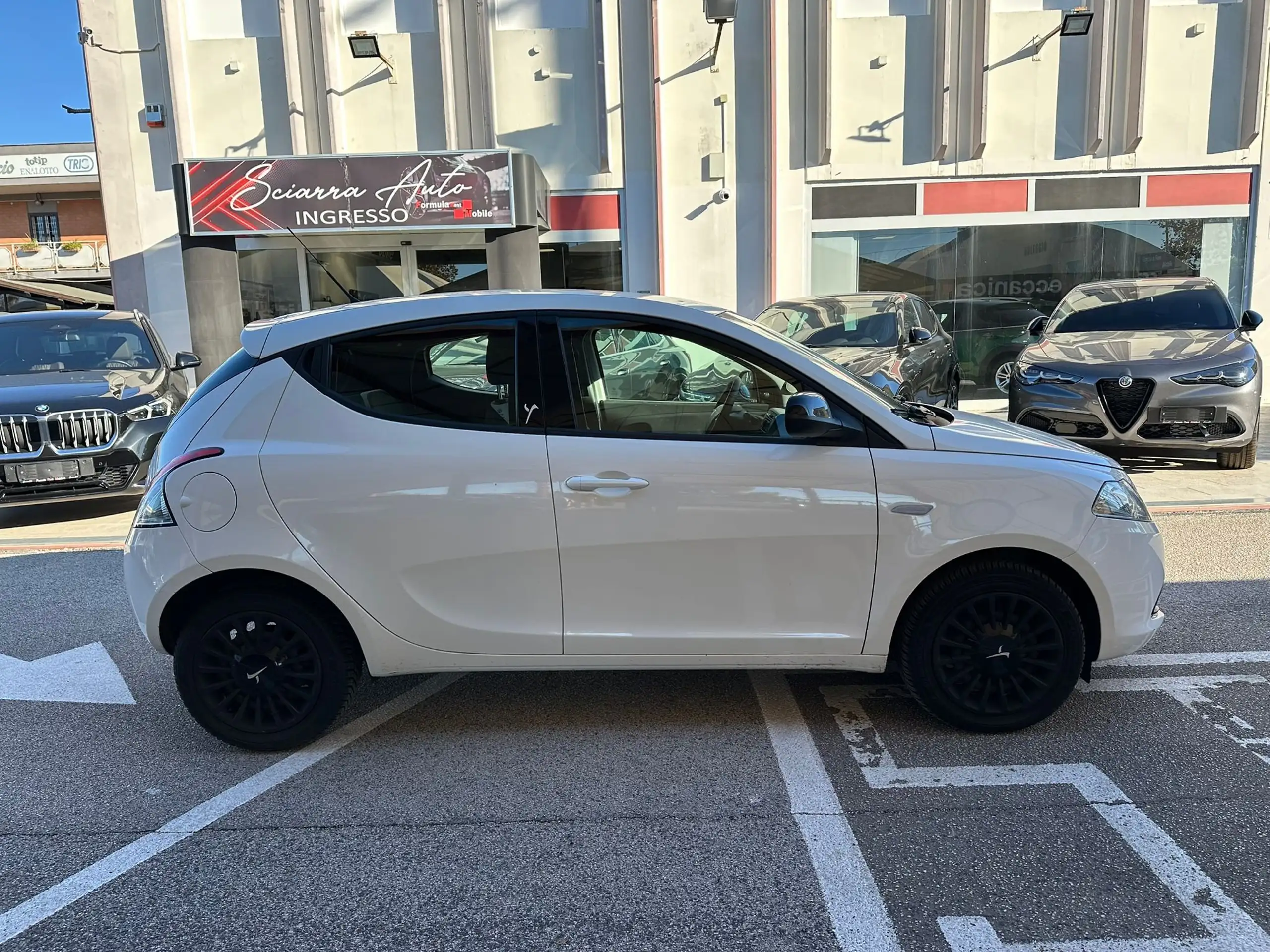 Lancia - Ypsilon