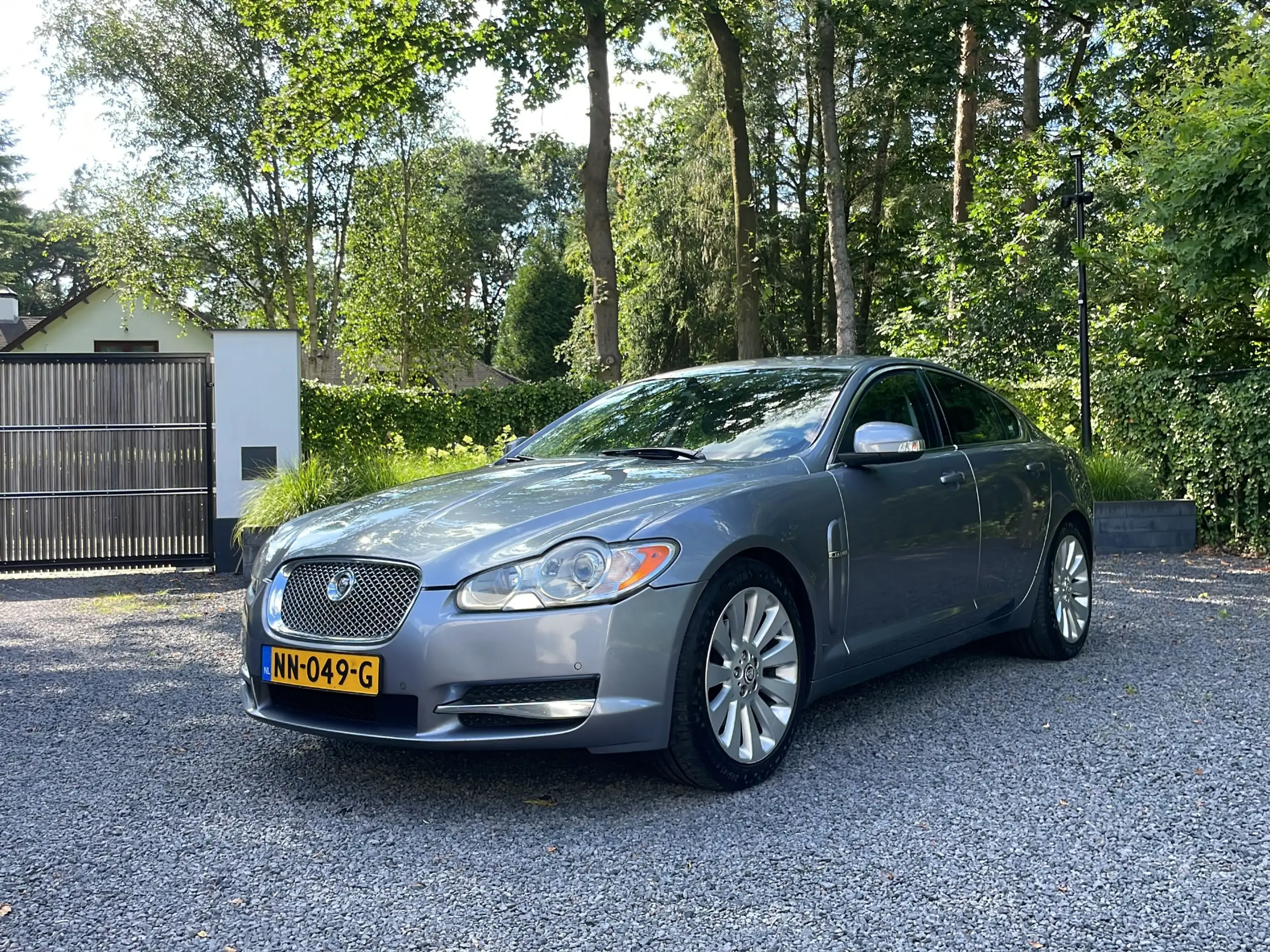 Jaguar - XF