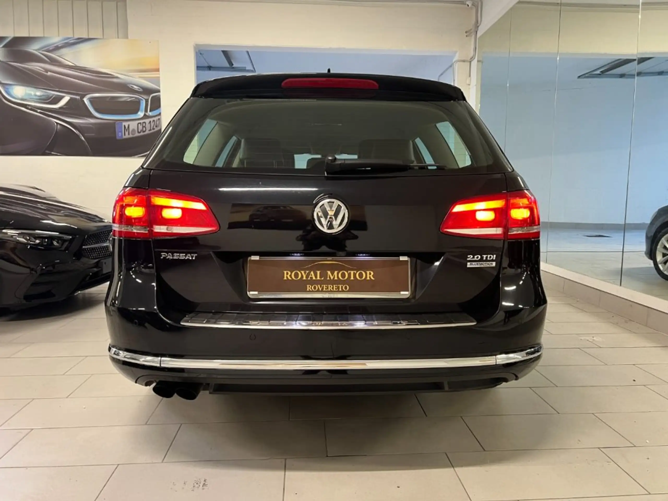 Volkswagen - Passat