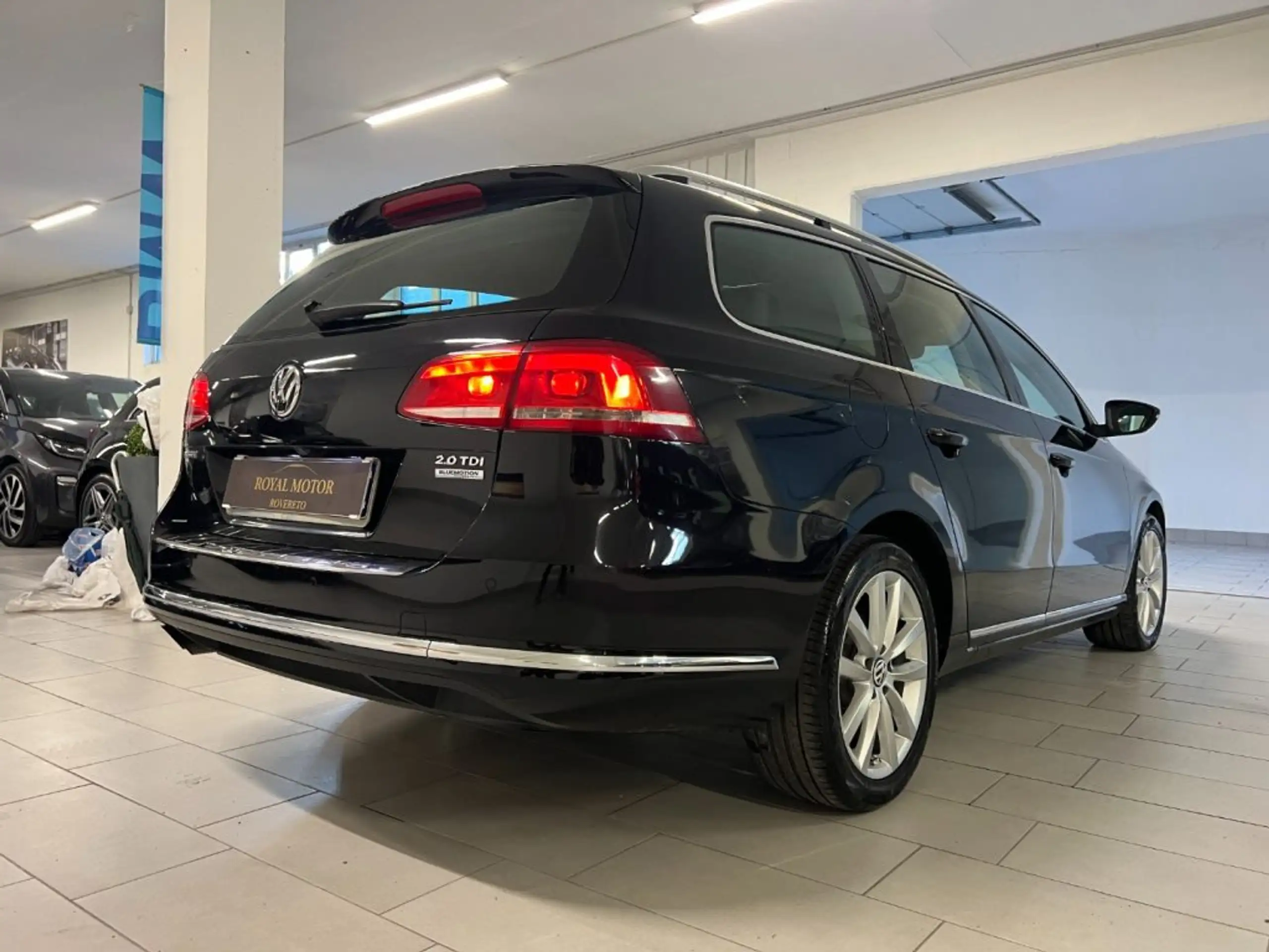 Volkswagen - Passat