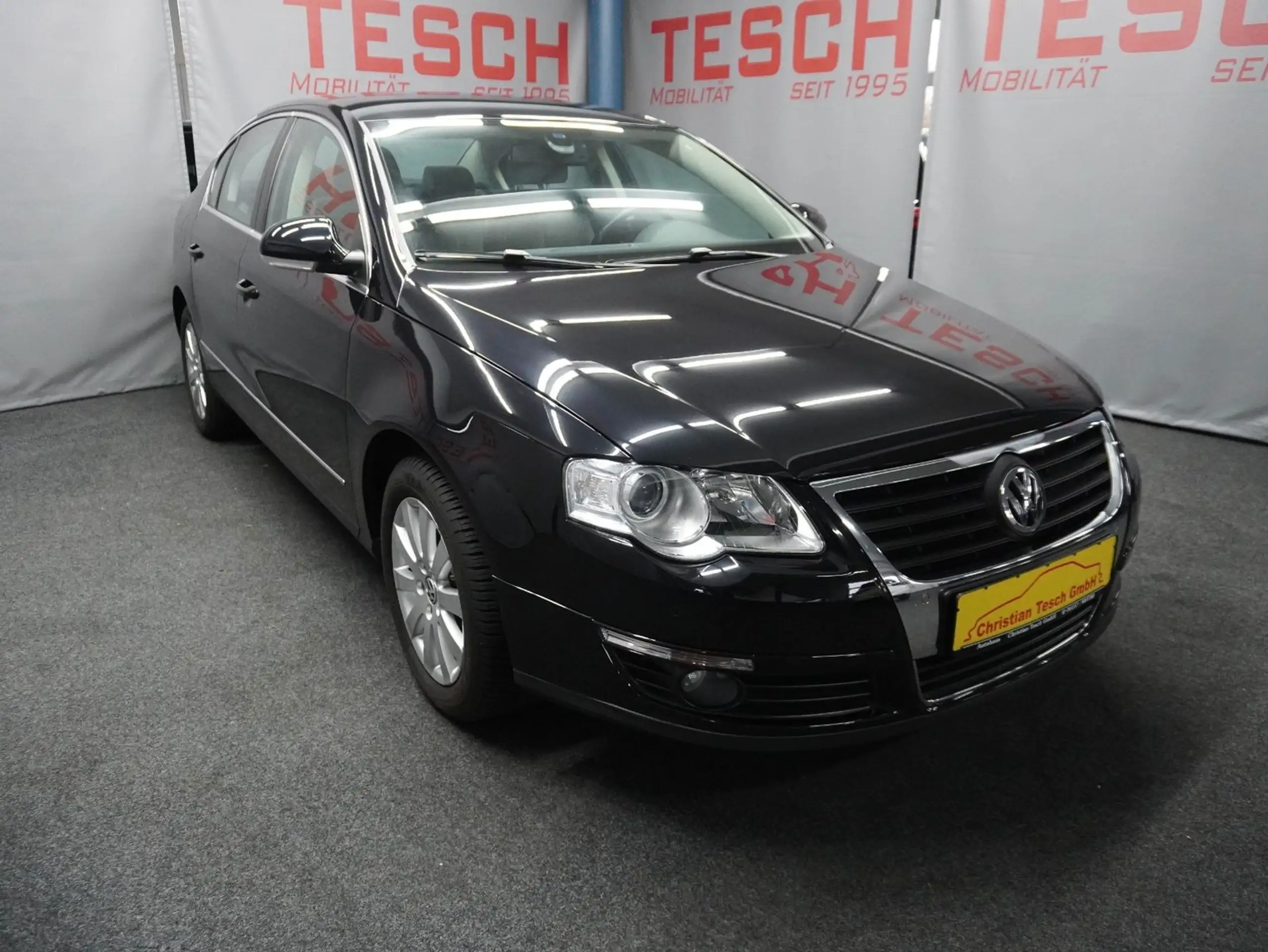 Volkswagen - Passat