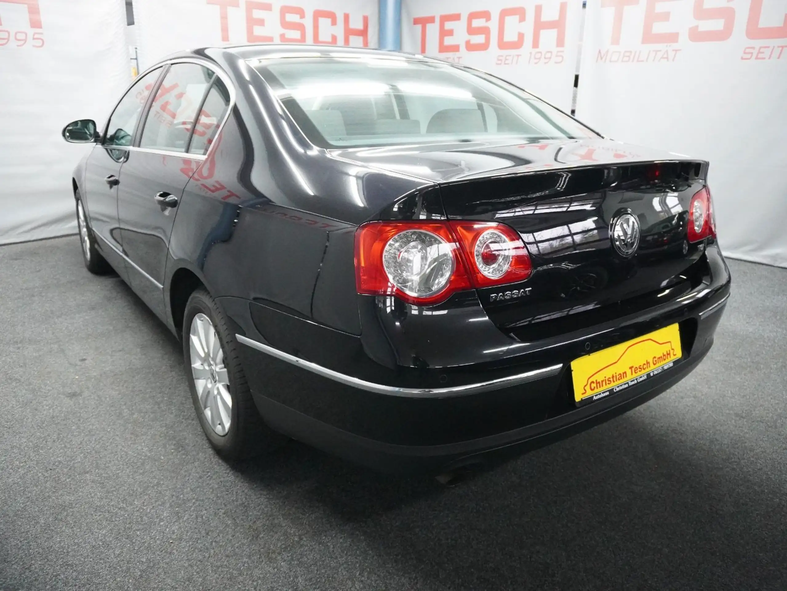 Volkswagen - Passat