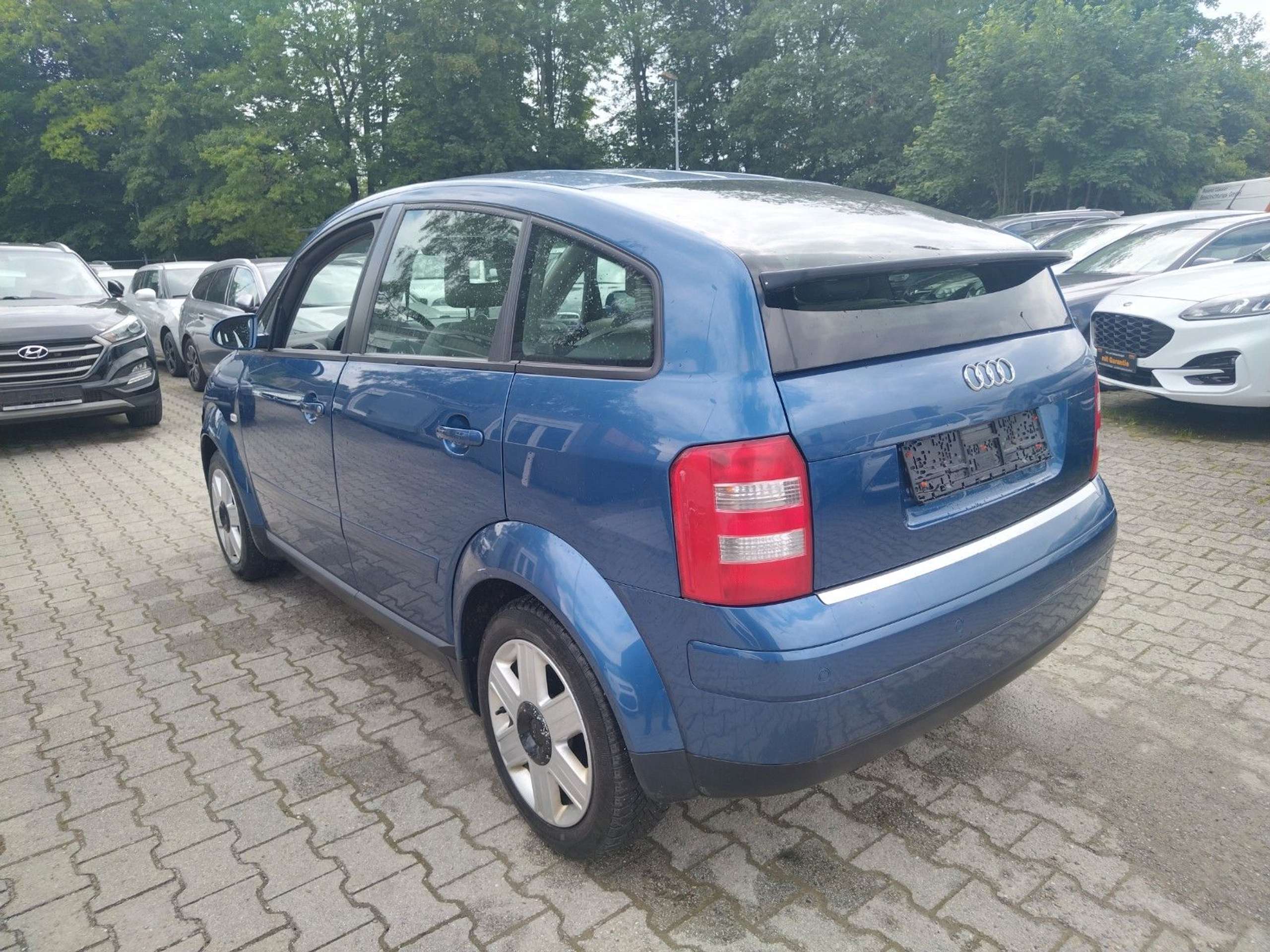 Audi - A2