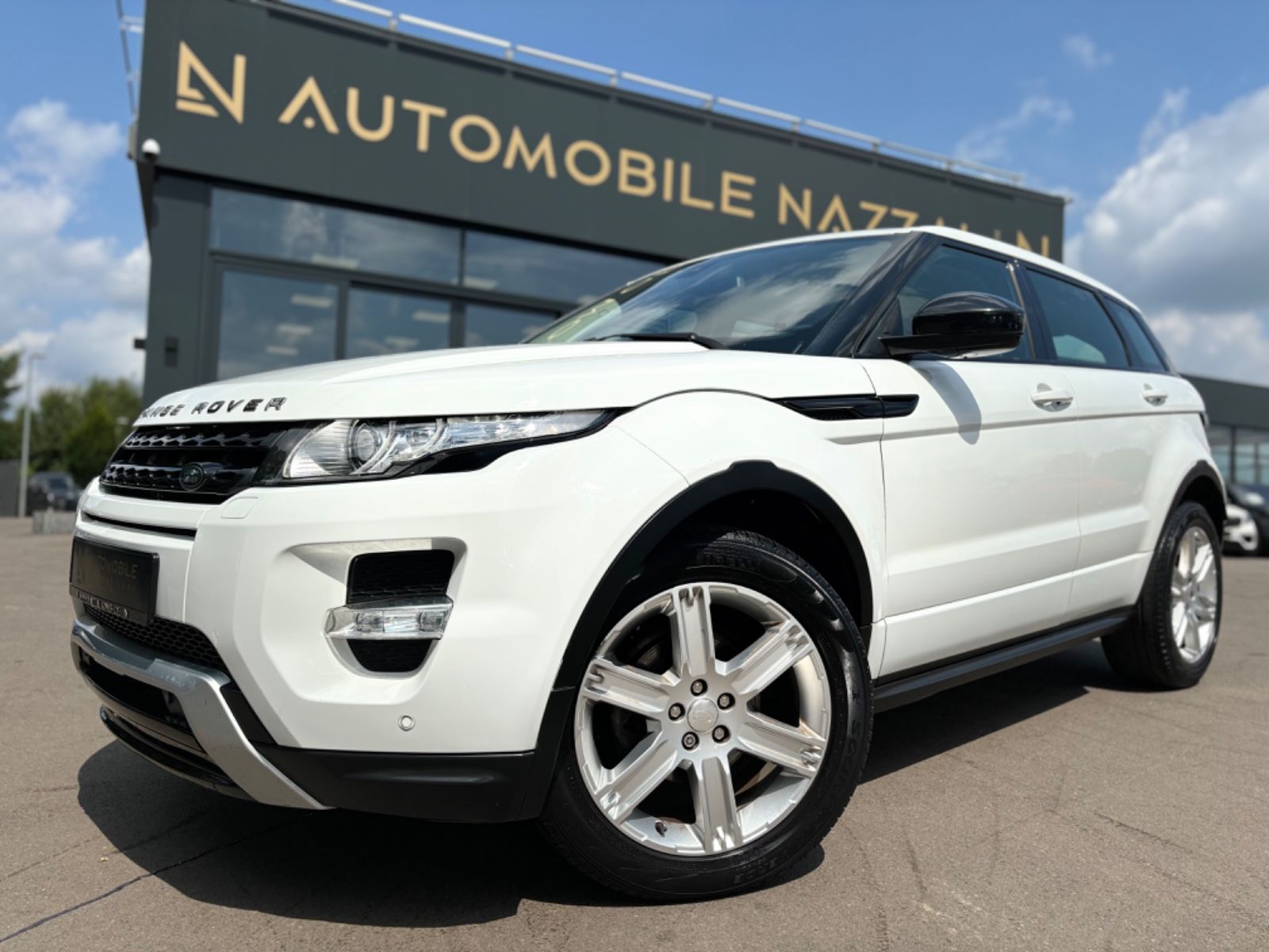 Land Rover - Range Rover Evoque