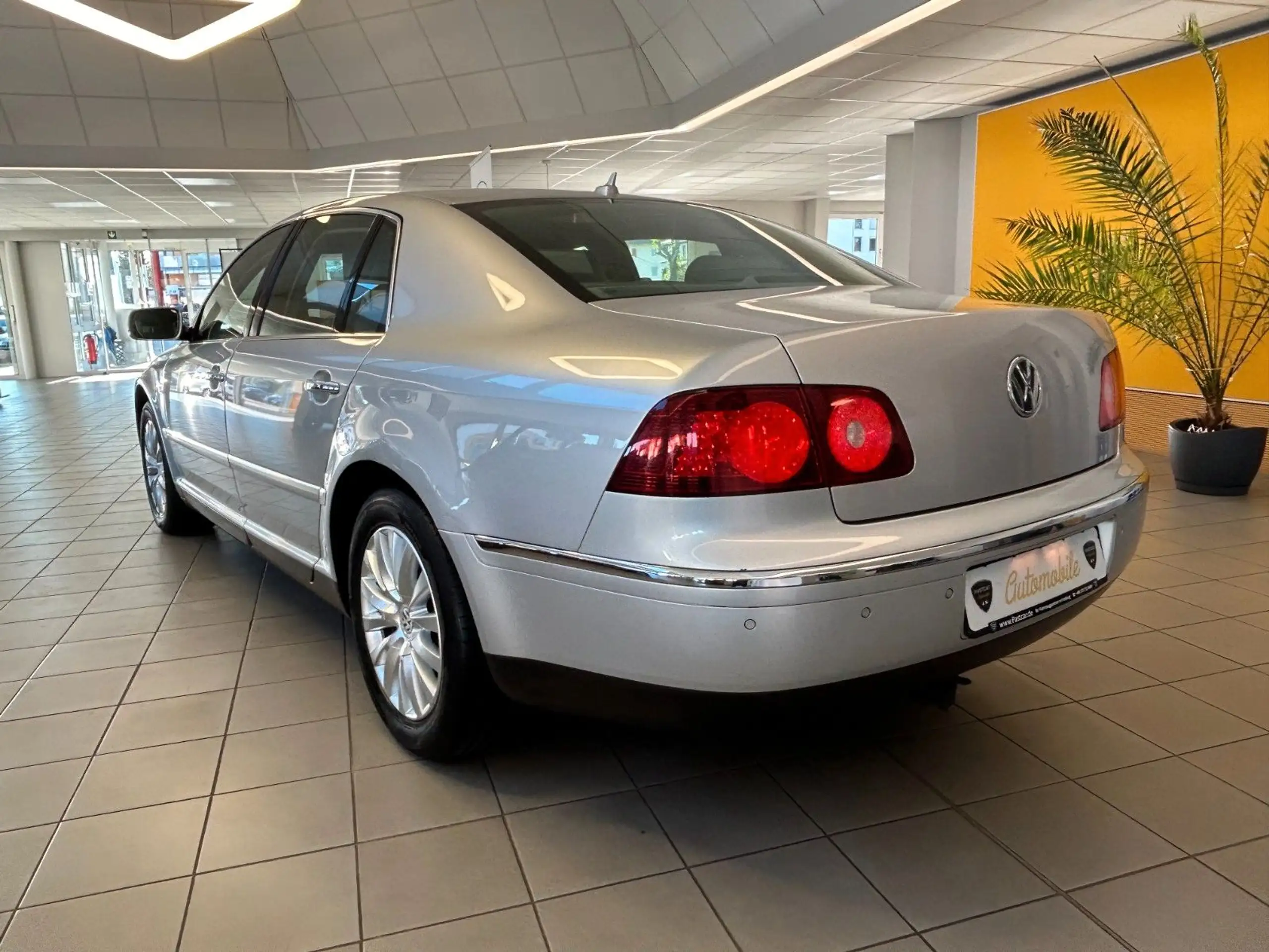 Volkswagen - Phaeton