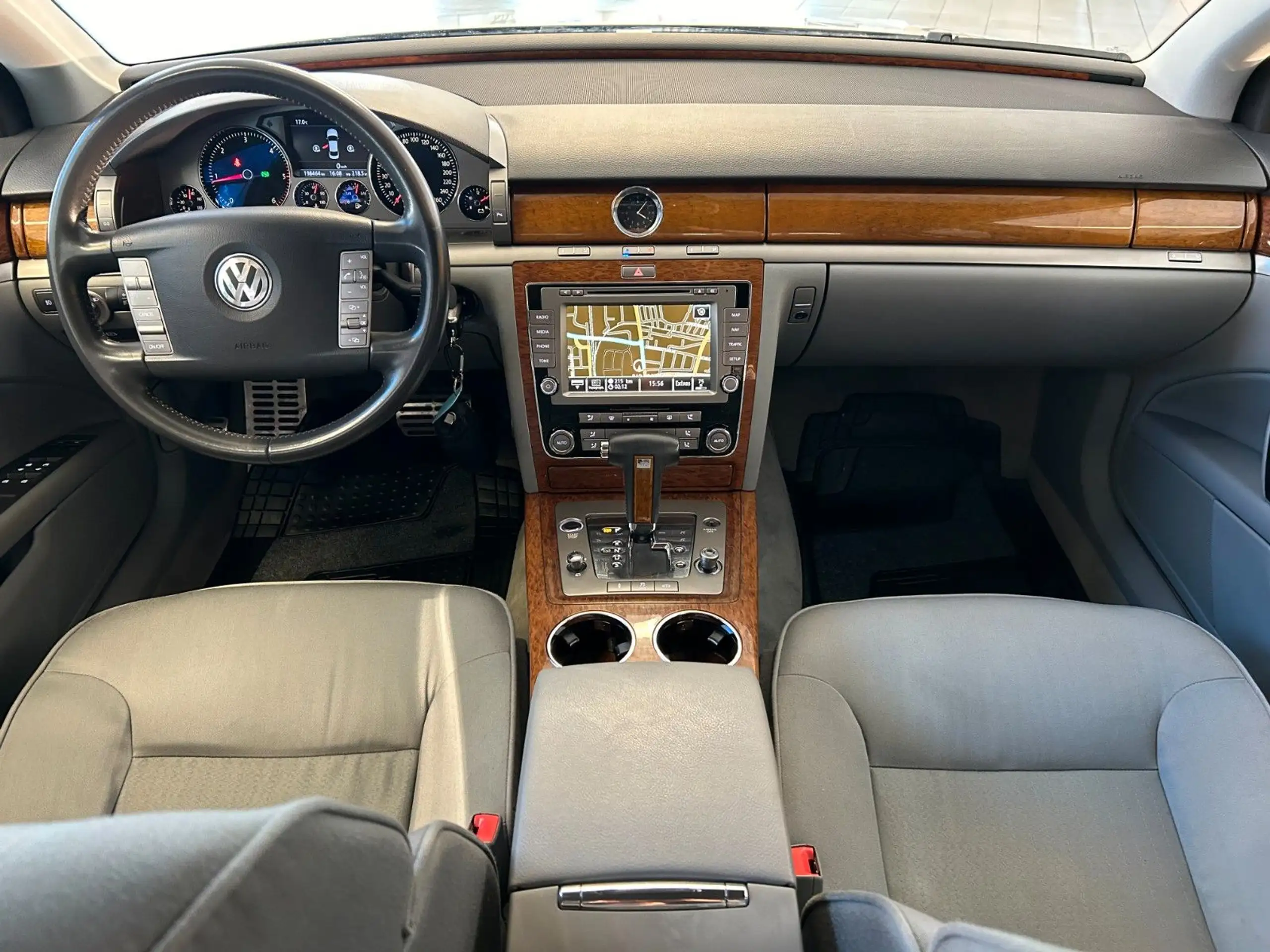 Volkswagen - Phaeton