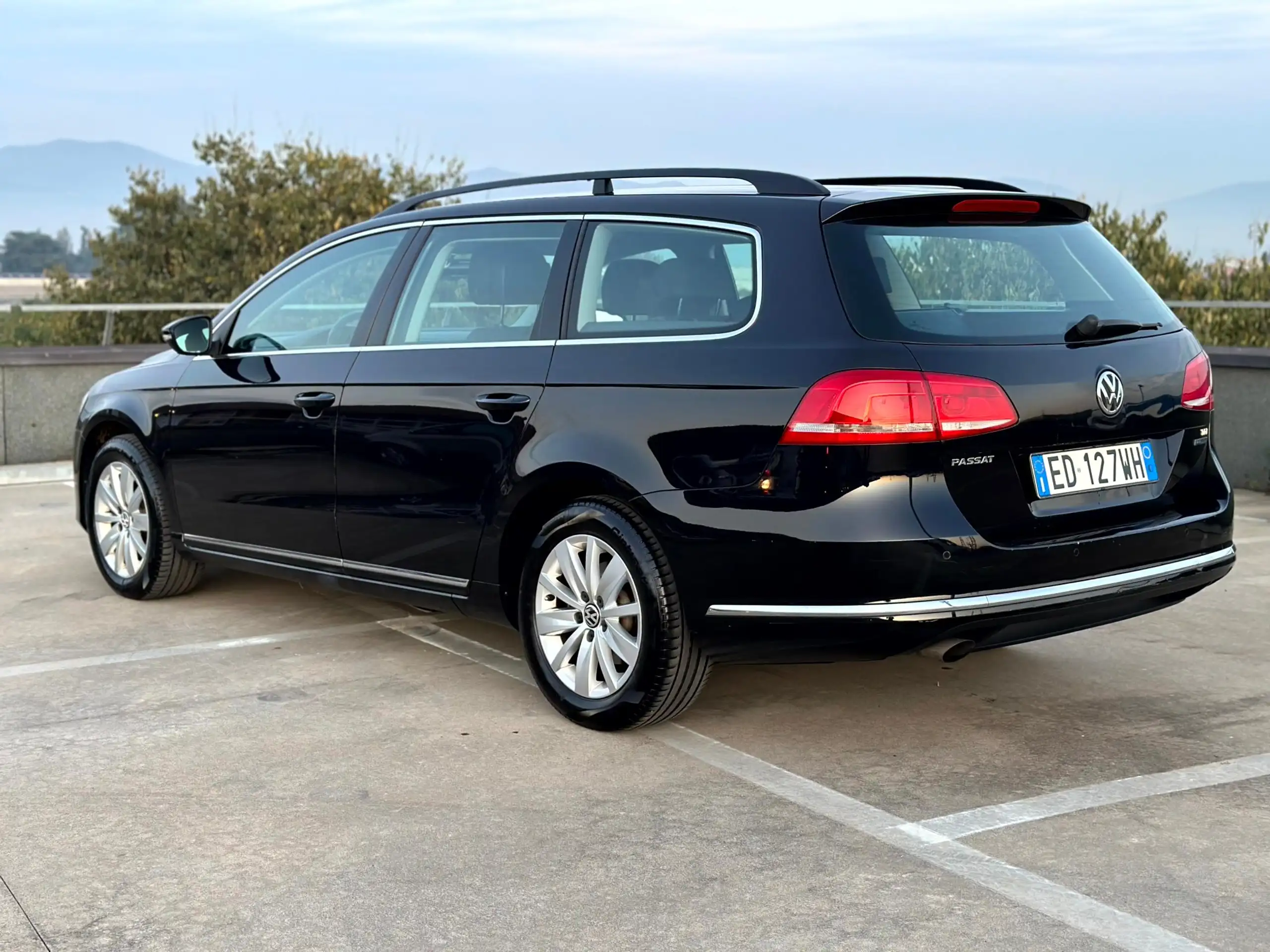 Volkswagen - Passat Variant