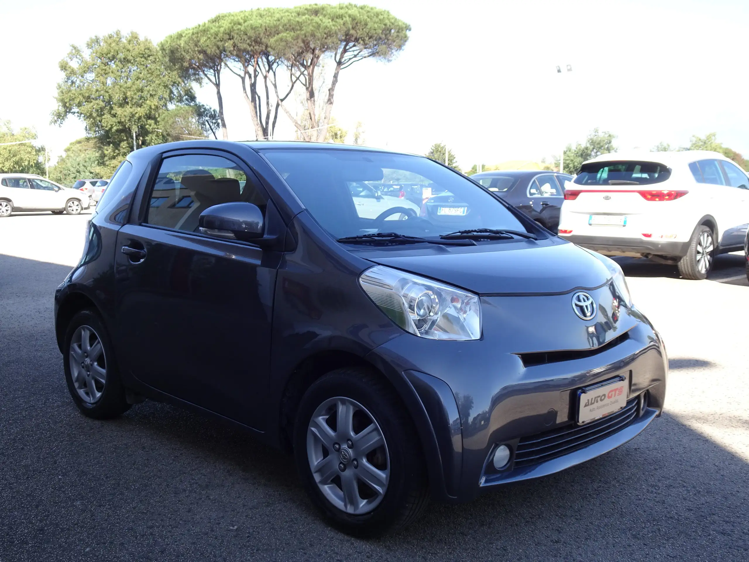 Toyota - iQ