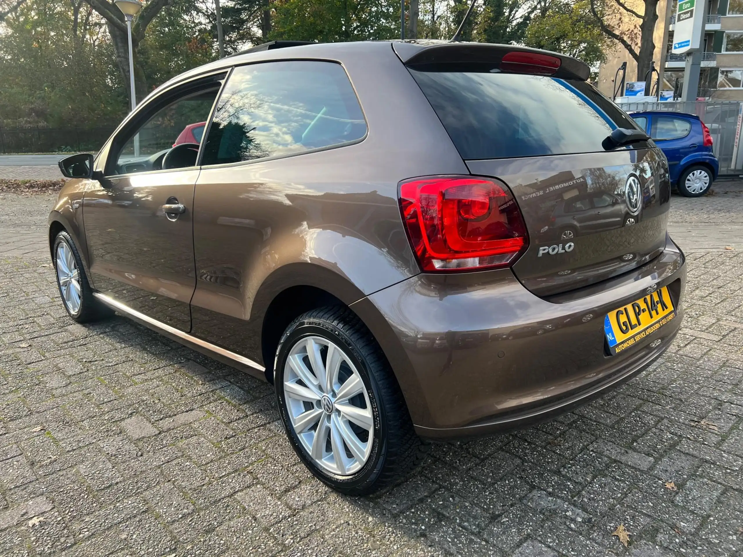 Volkswagen - Polo