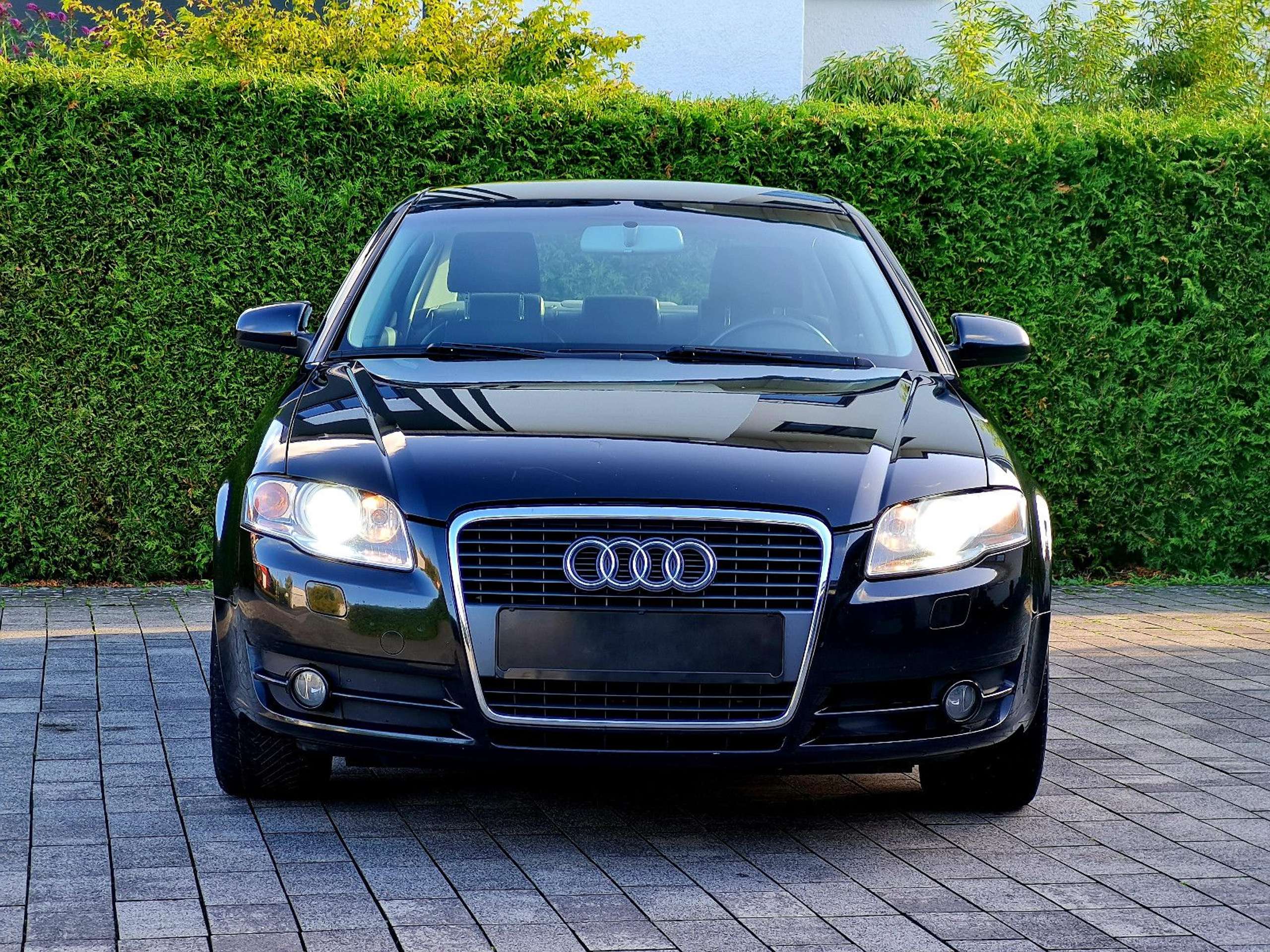 Audi - A4