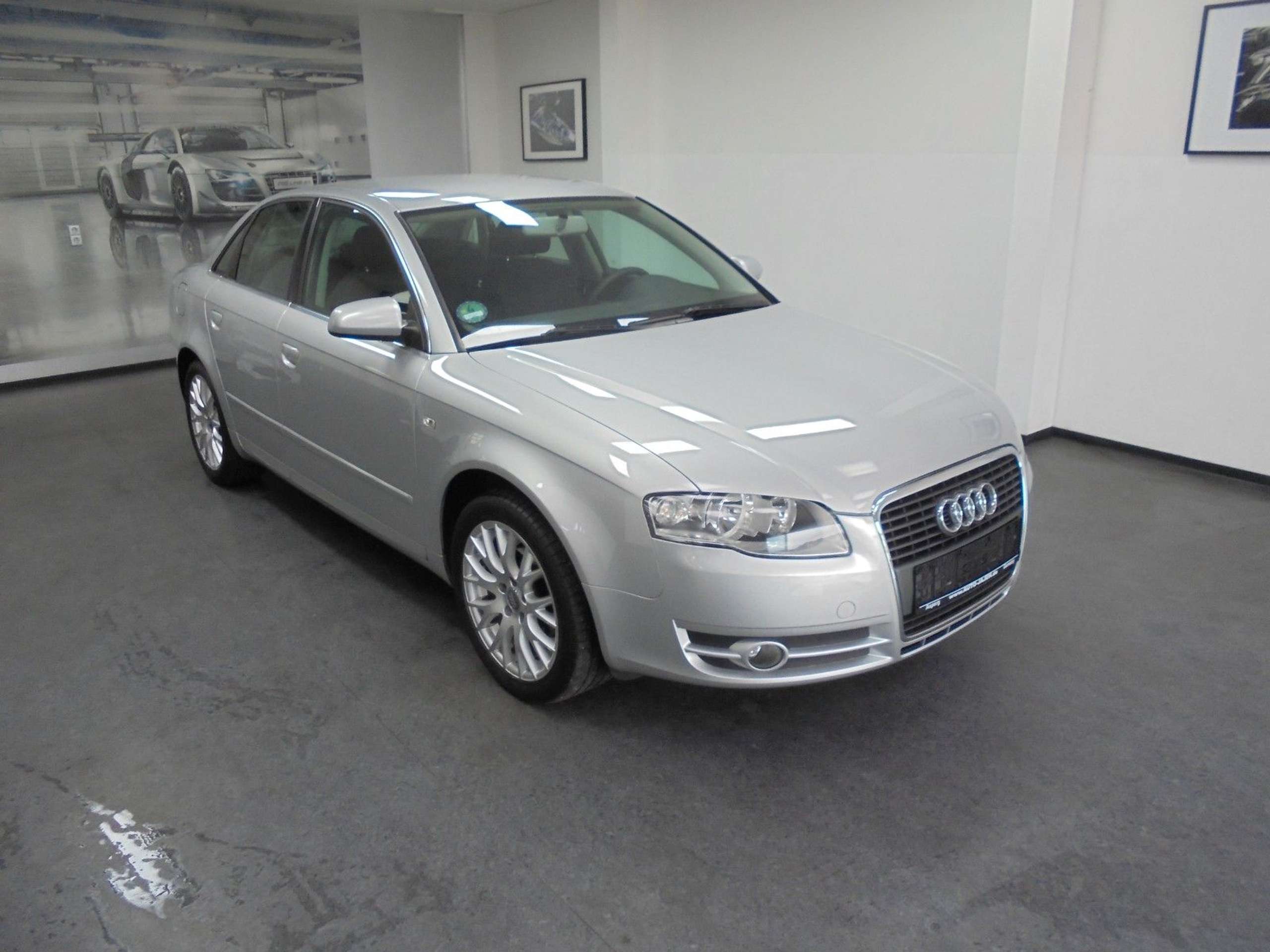 Audi - A4