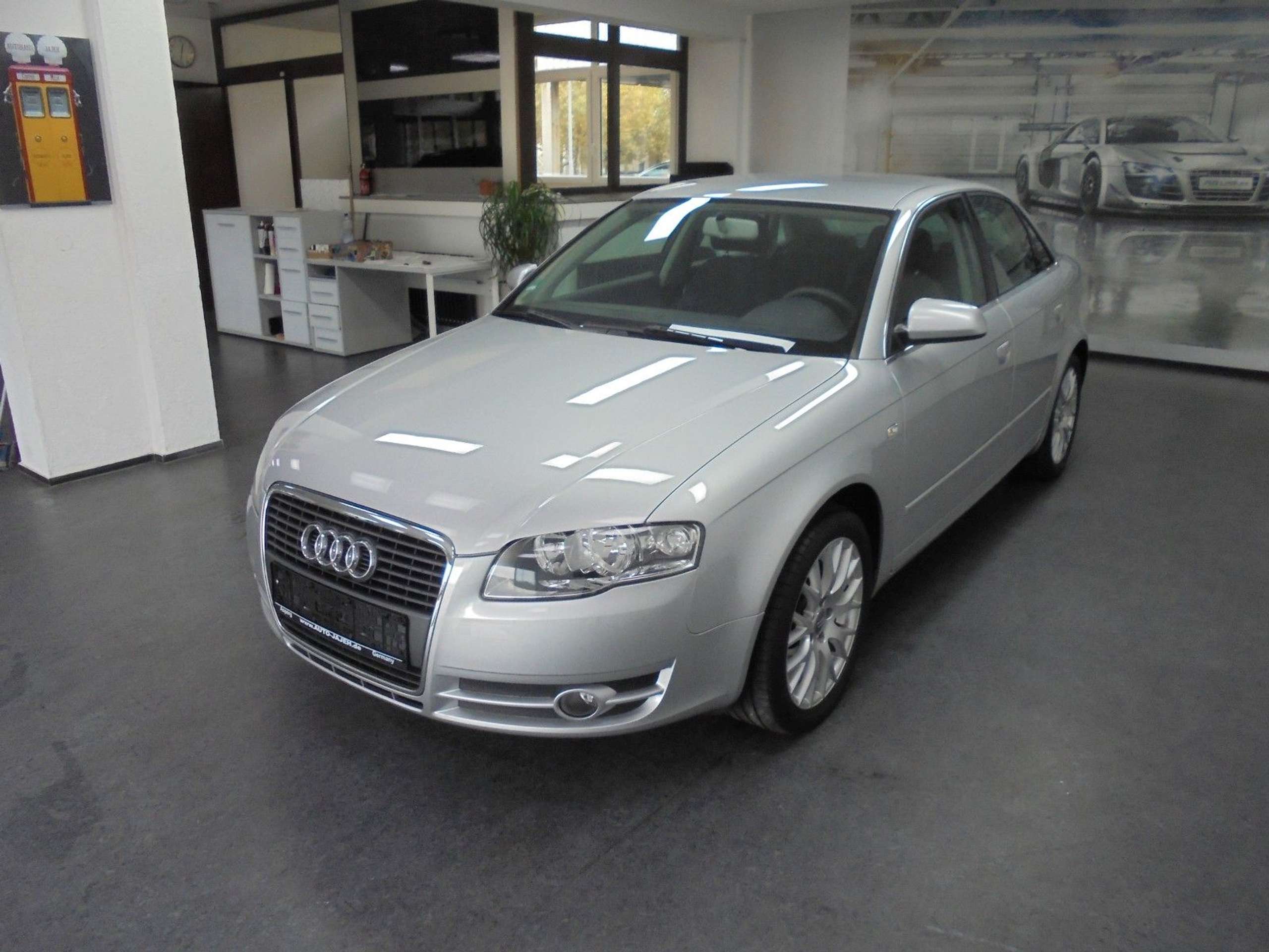 Audi - A4