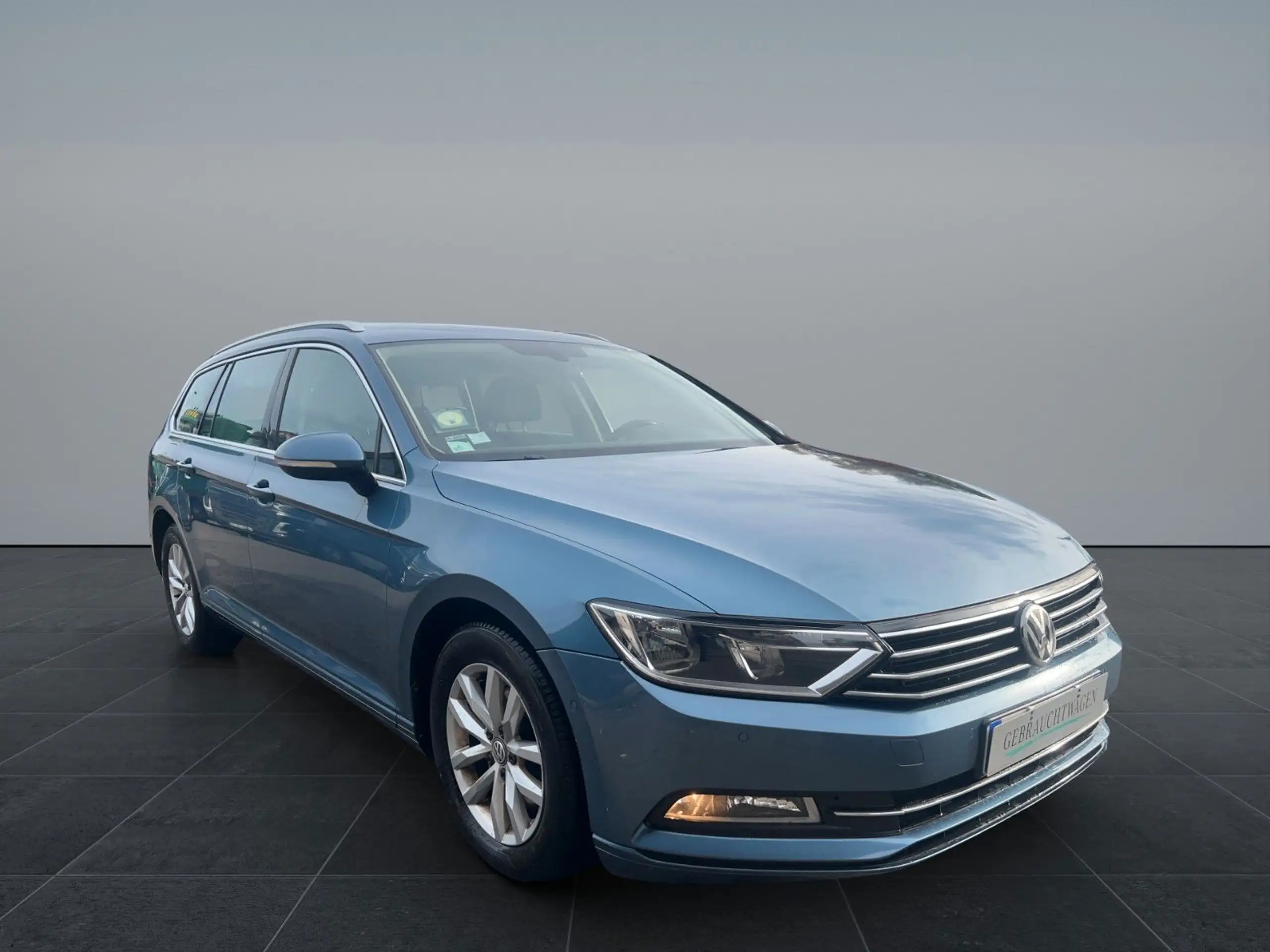 Volkswagen - Passat Variant