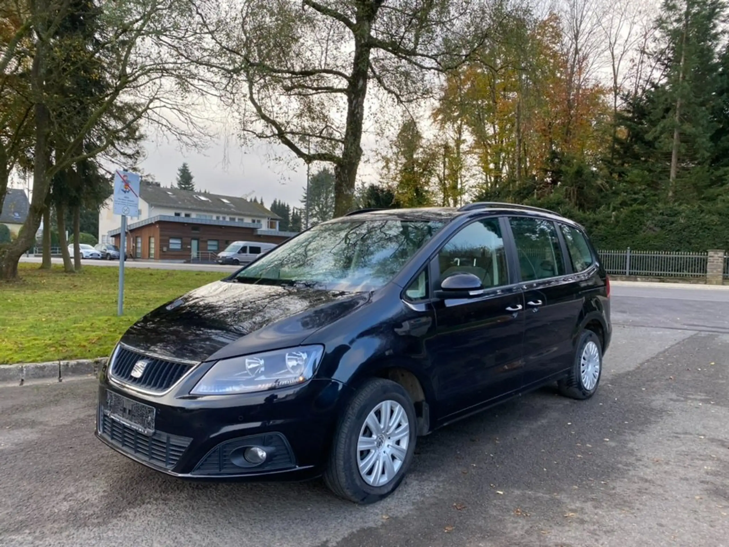 SEAT - Alhambra