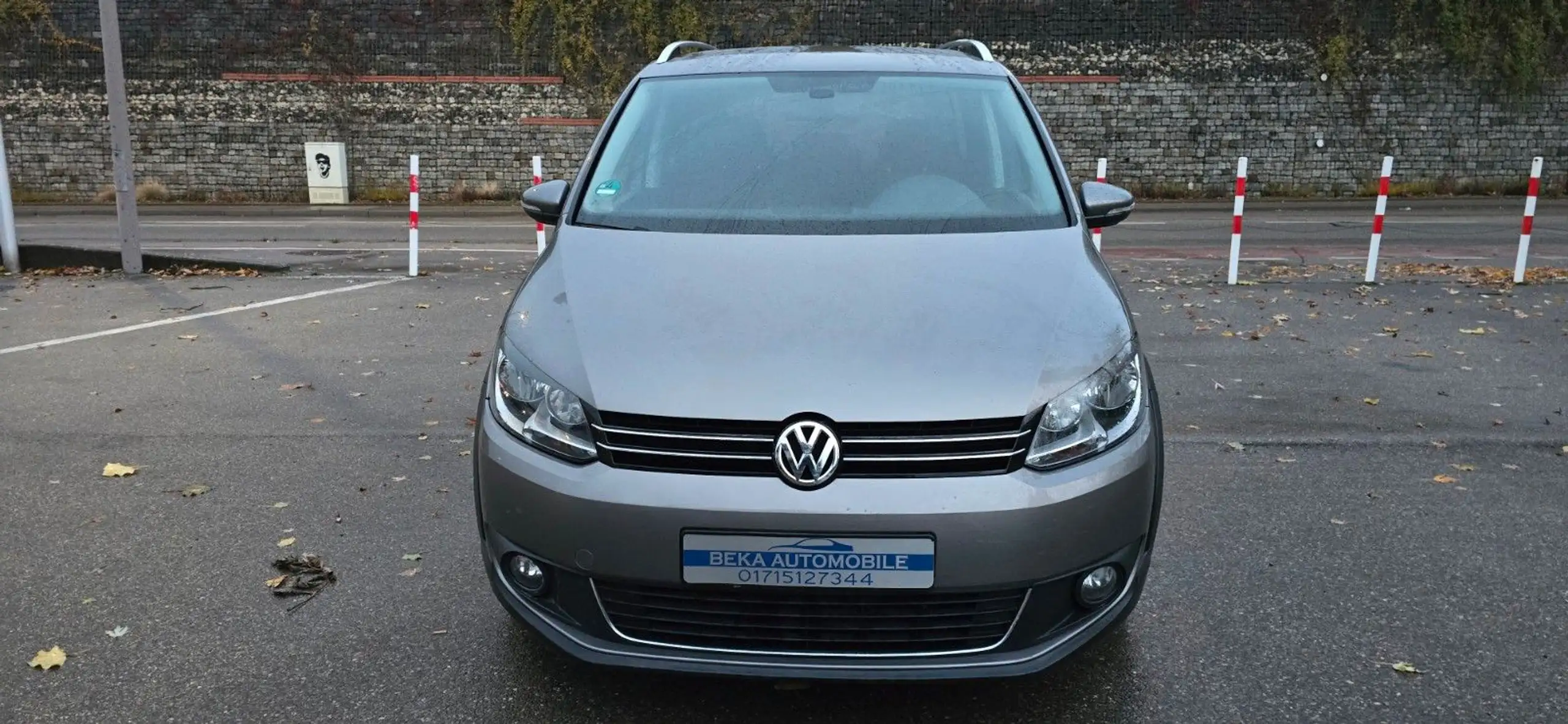 Volkswagen - Touran