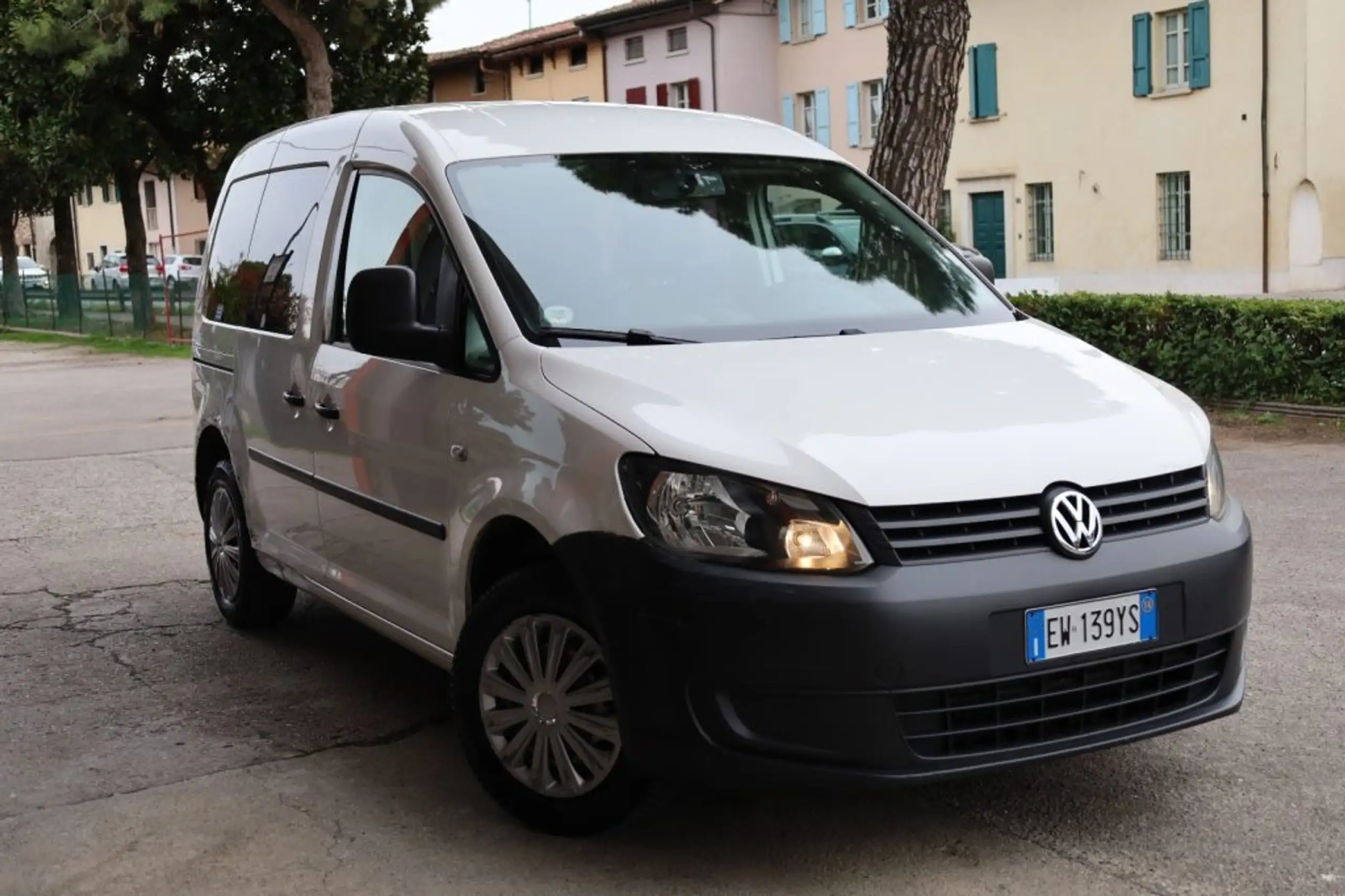 Volkswagen - Caddy