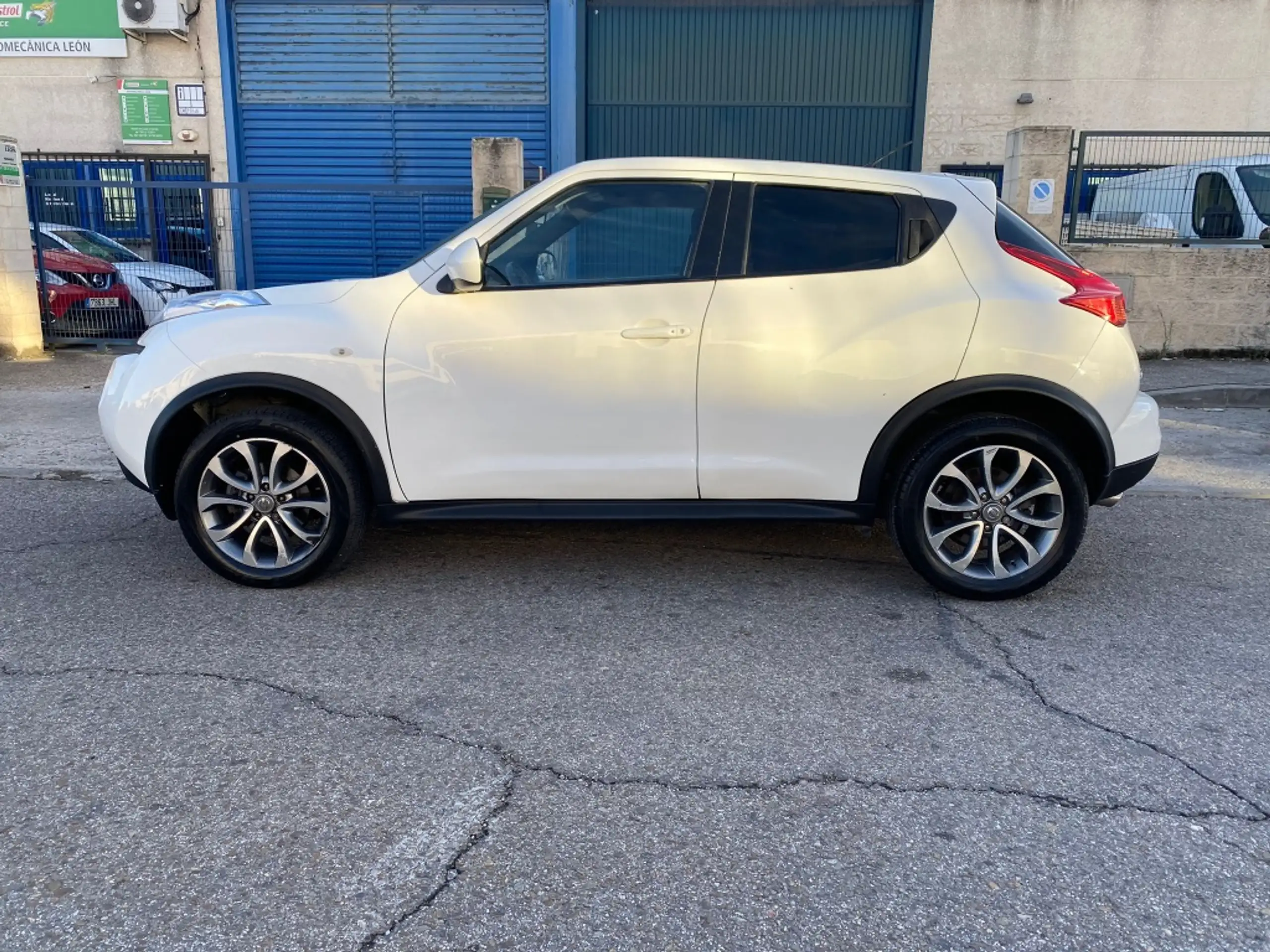 Nissan - Juke