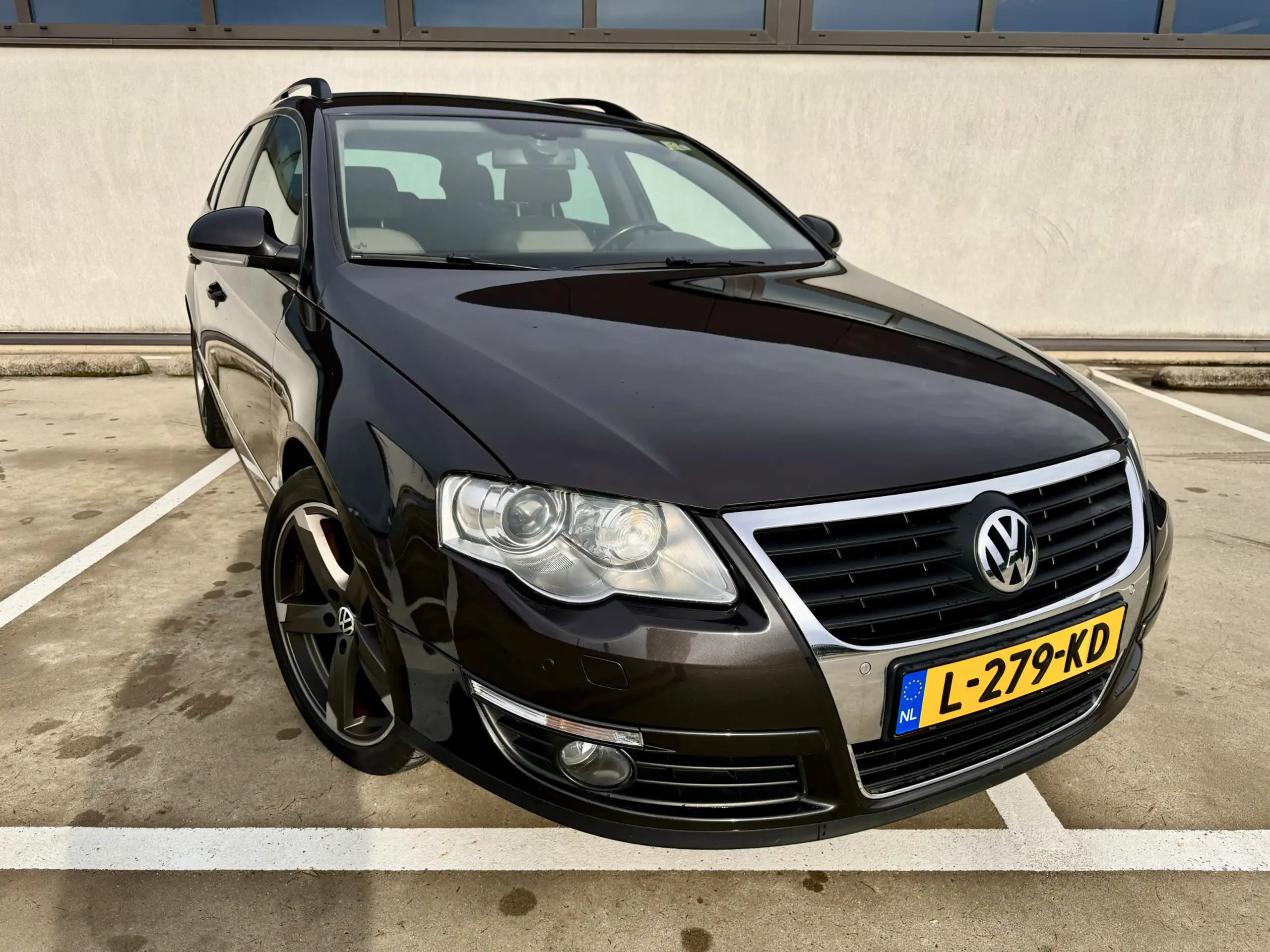 Volkswagen - Passat Variant