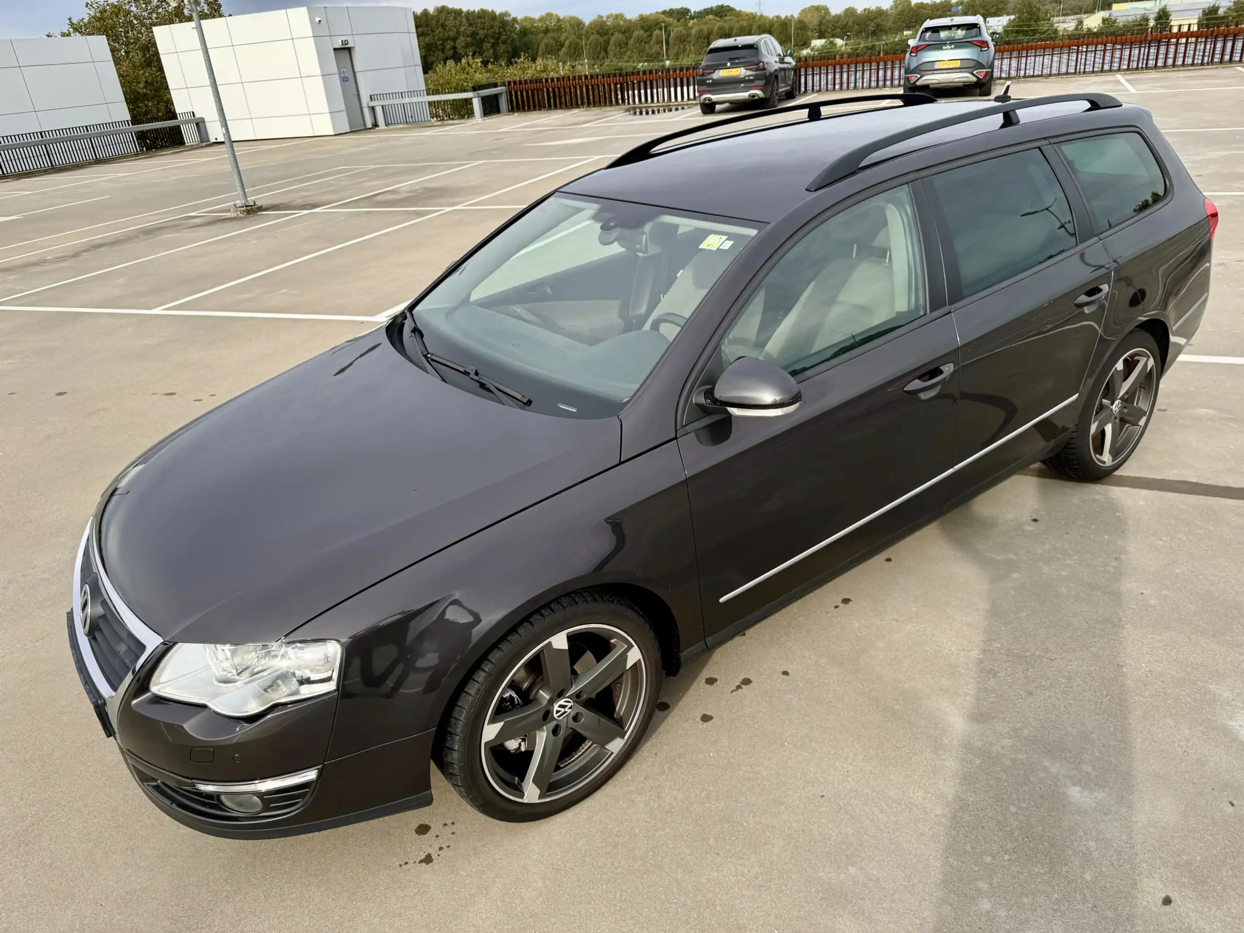 Volkswagen - Passat Variant