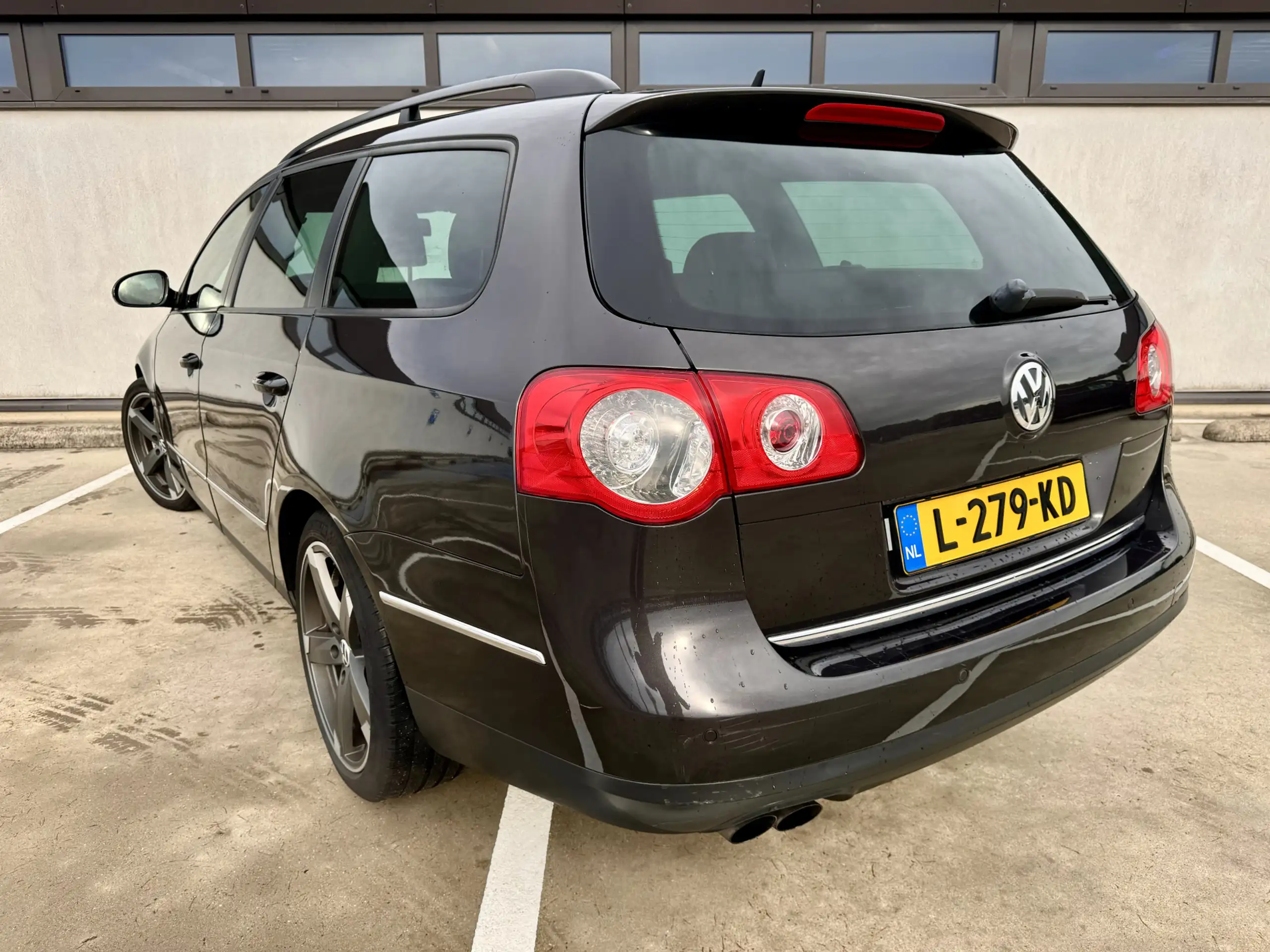 Volkswagen - Passat Variant