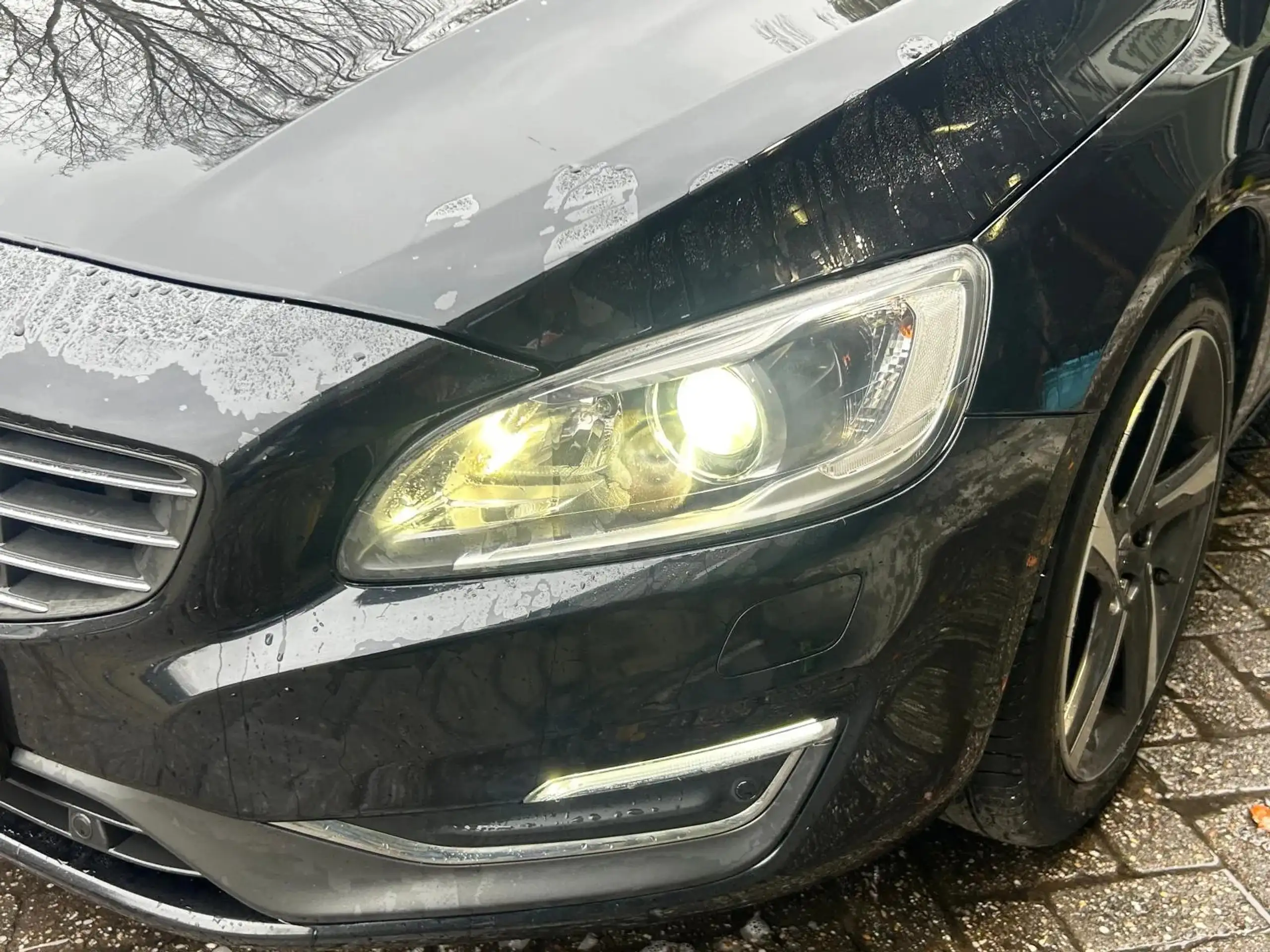 Volvo - V60