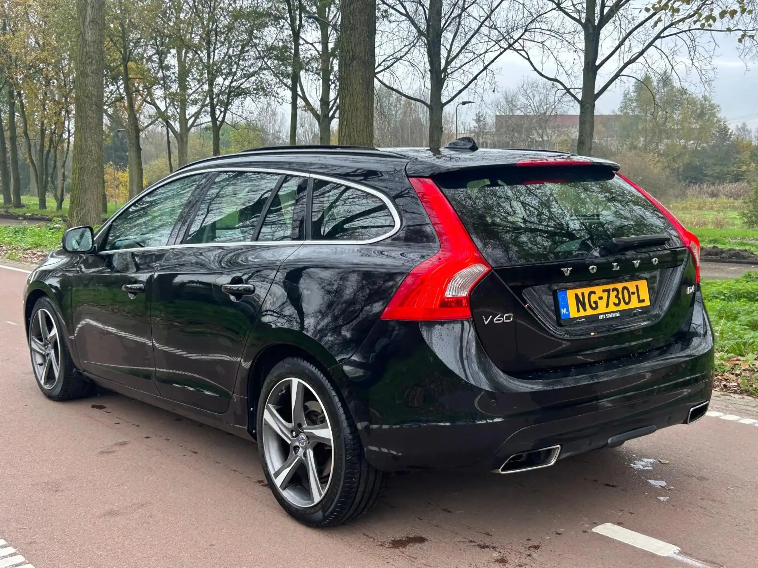 Volvo - V60