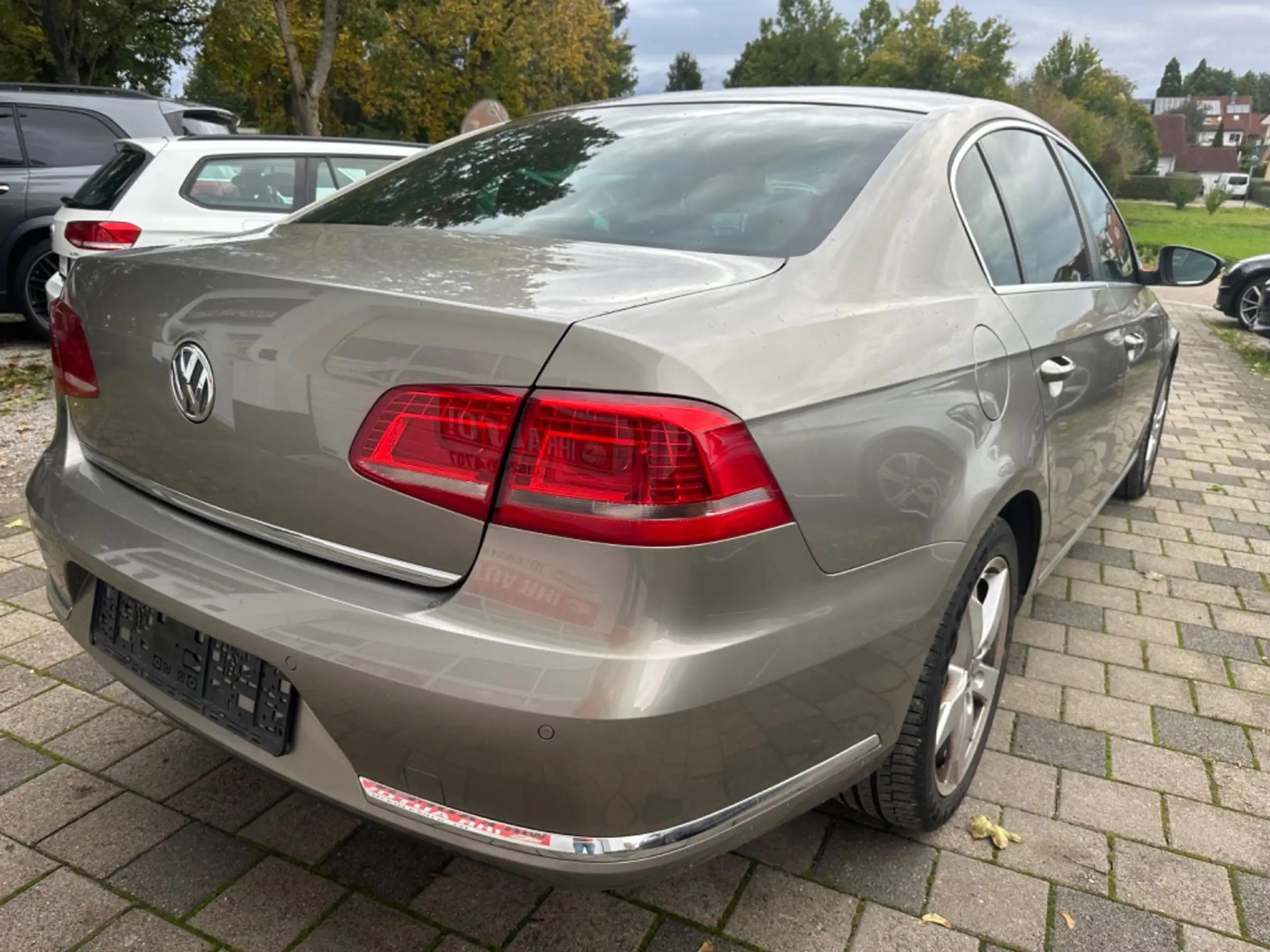 Volkswagen - Passat