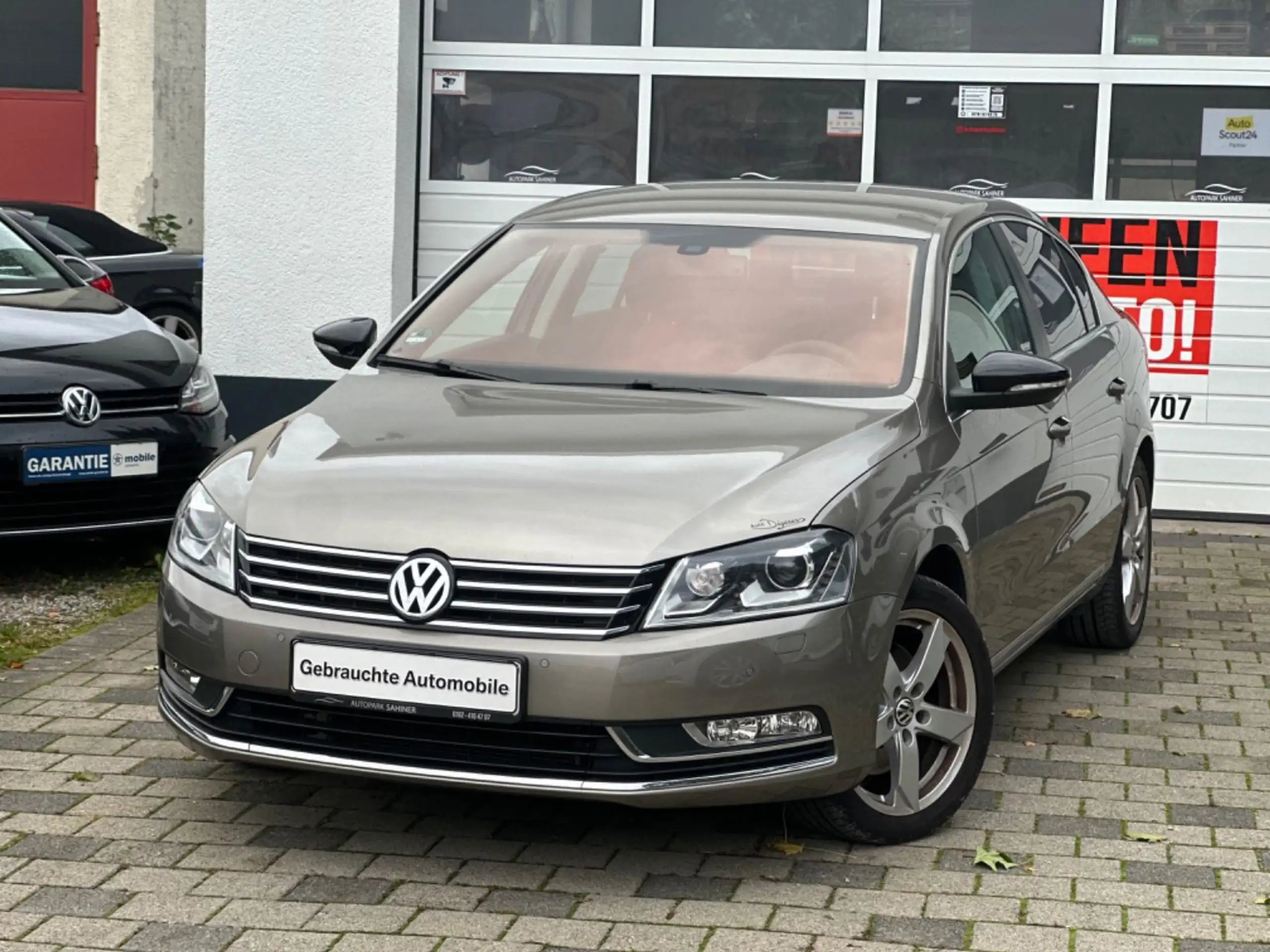 Volkswagen - Passat