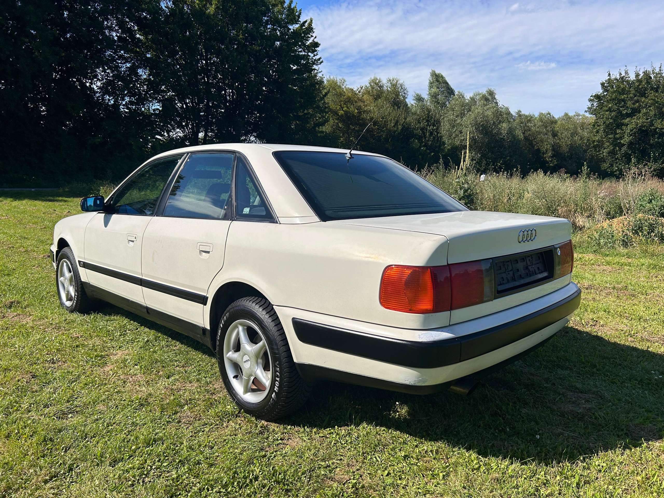 Audi - 100