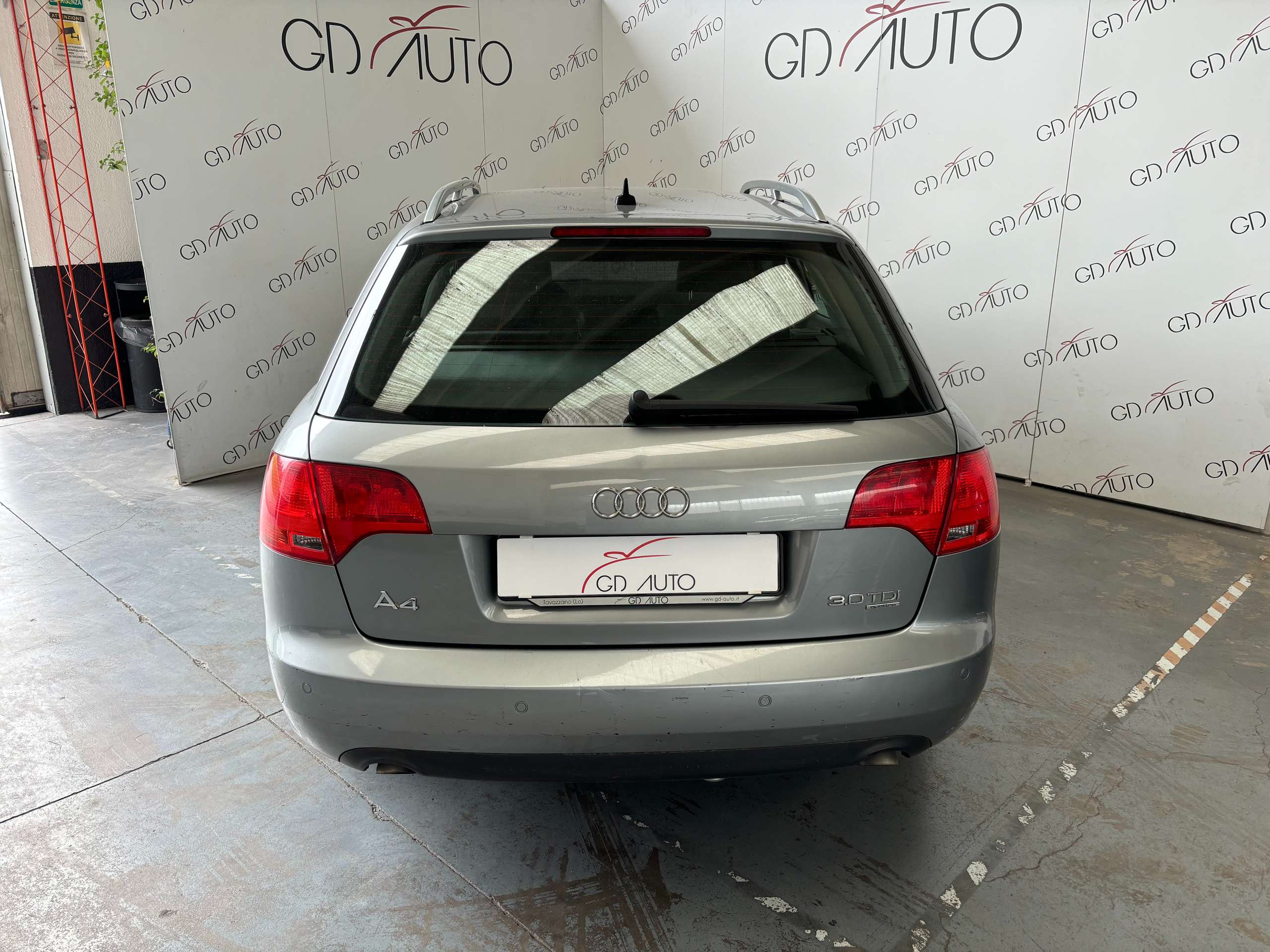 Audi - A4