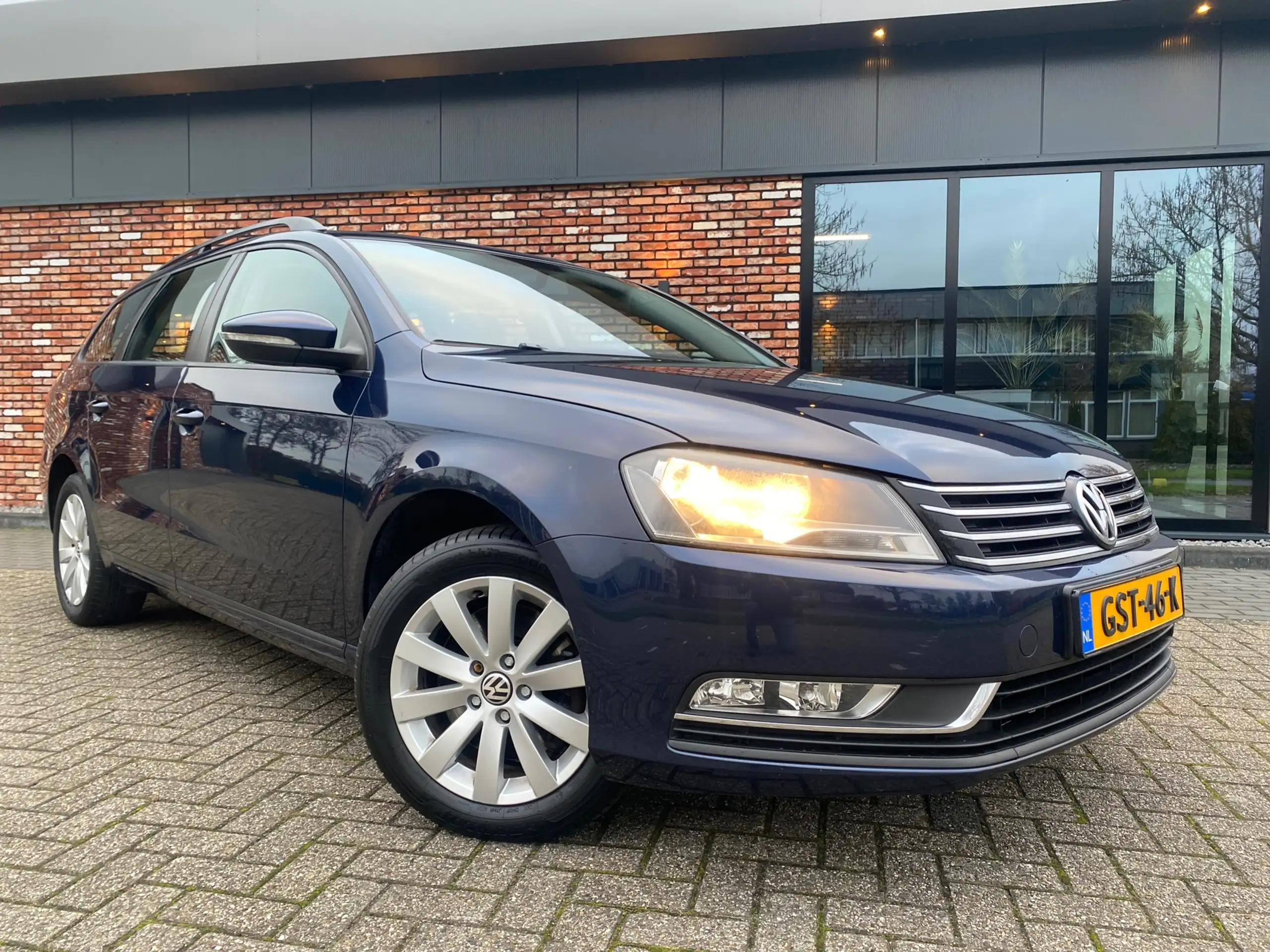 Volkswagen - Passat Variant