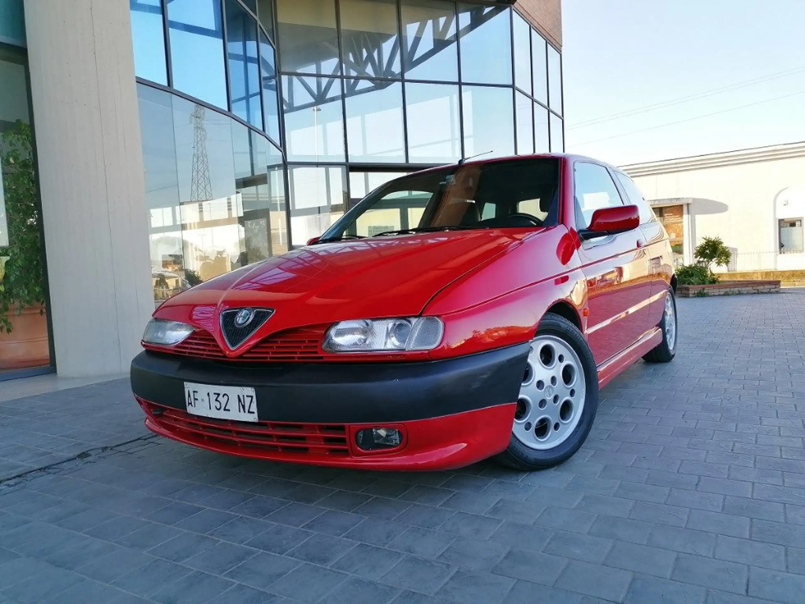 Alfa Romeo - 145