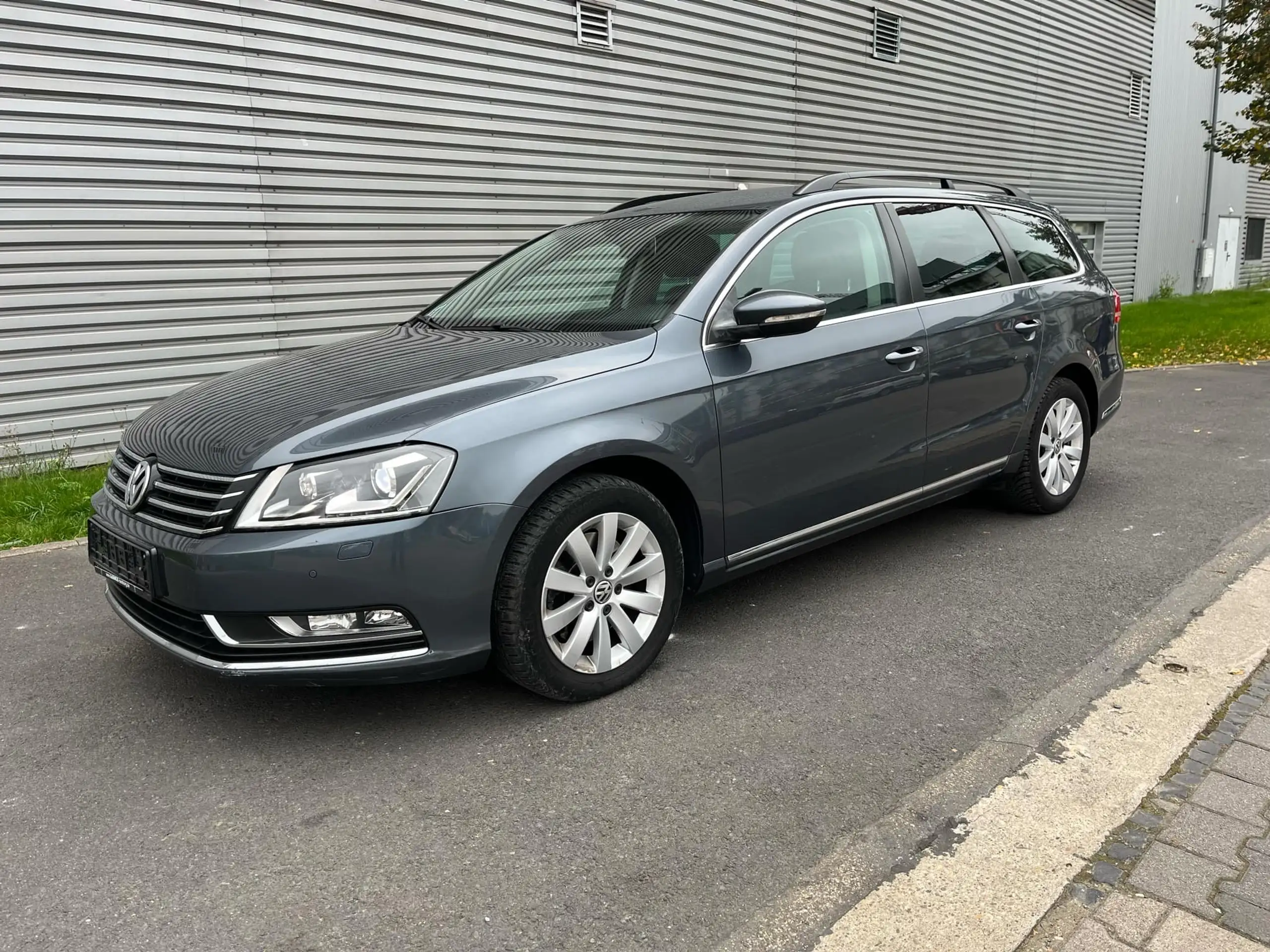 Volkswagen - Passat Variant