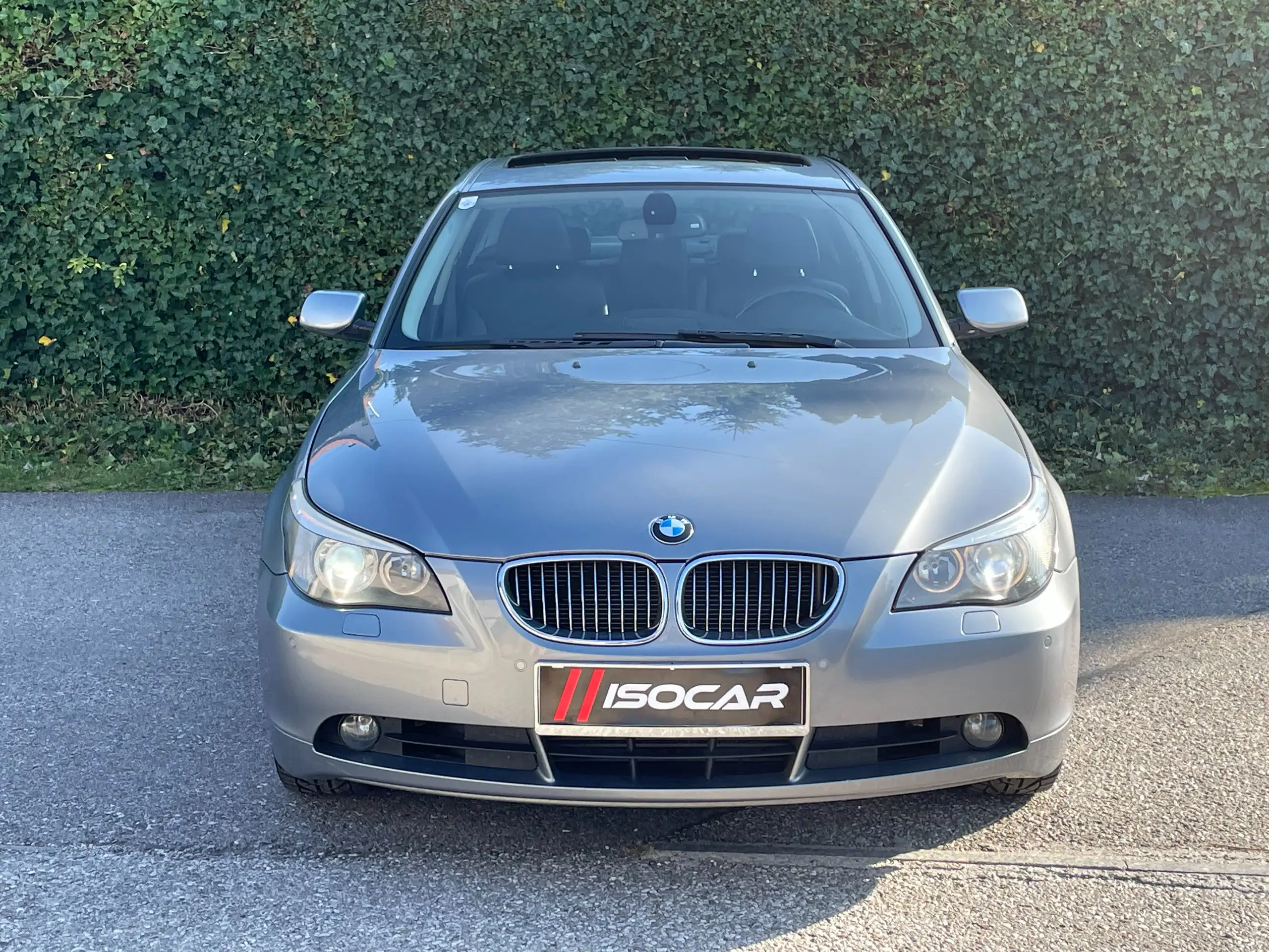 BMW - 525