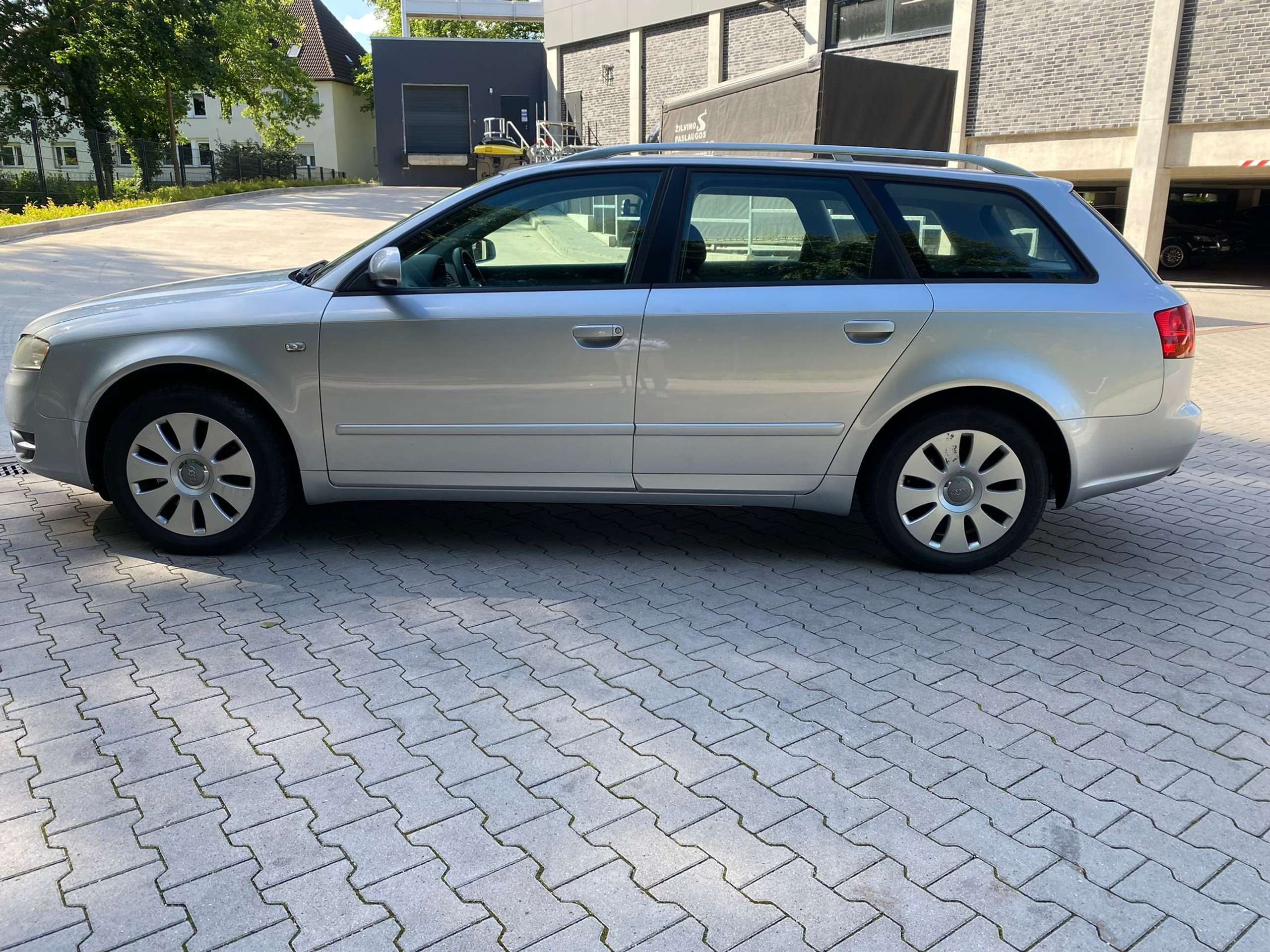 Audi - A4