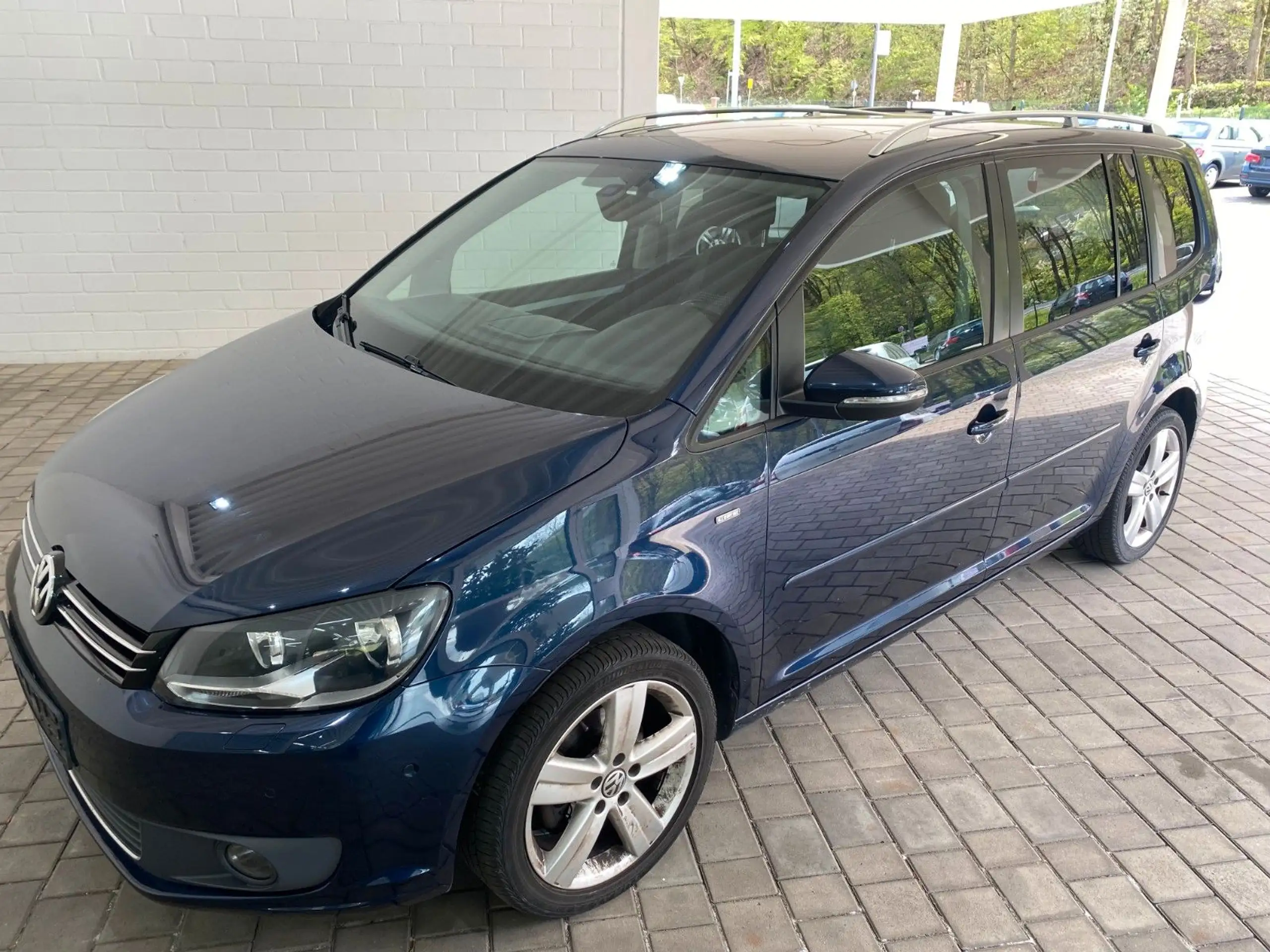 Volkswagen - Touran