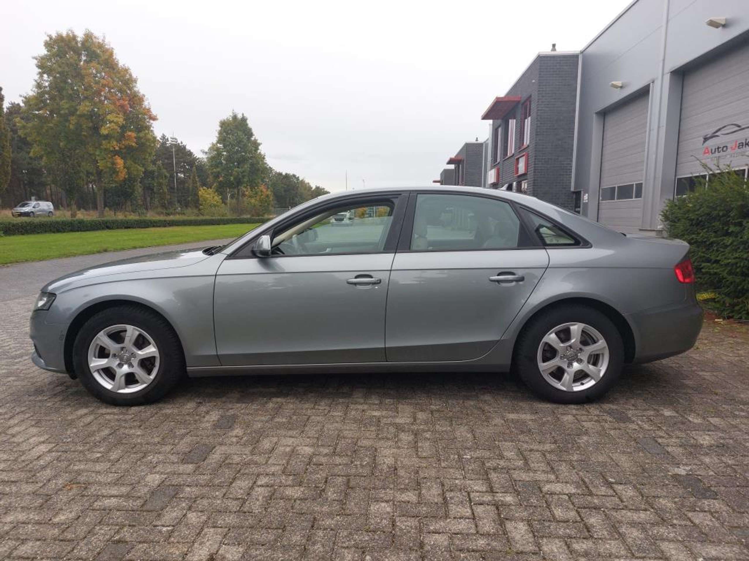 Audi - A4