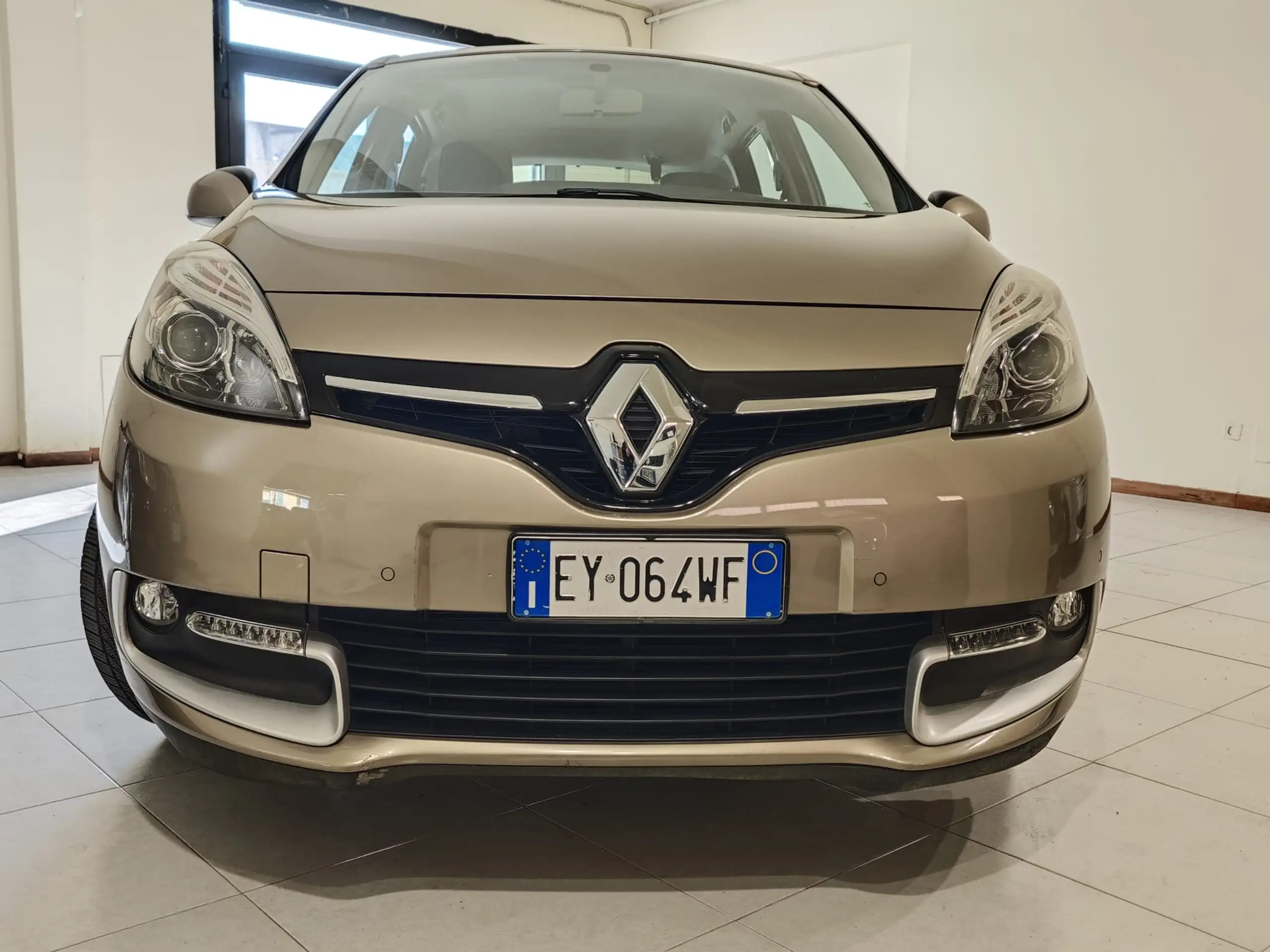 Renault - Scenic