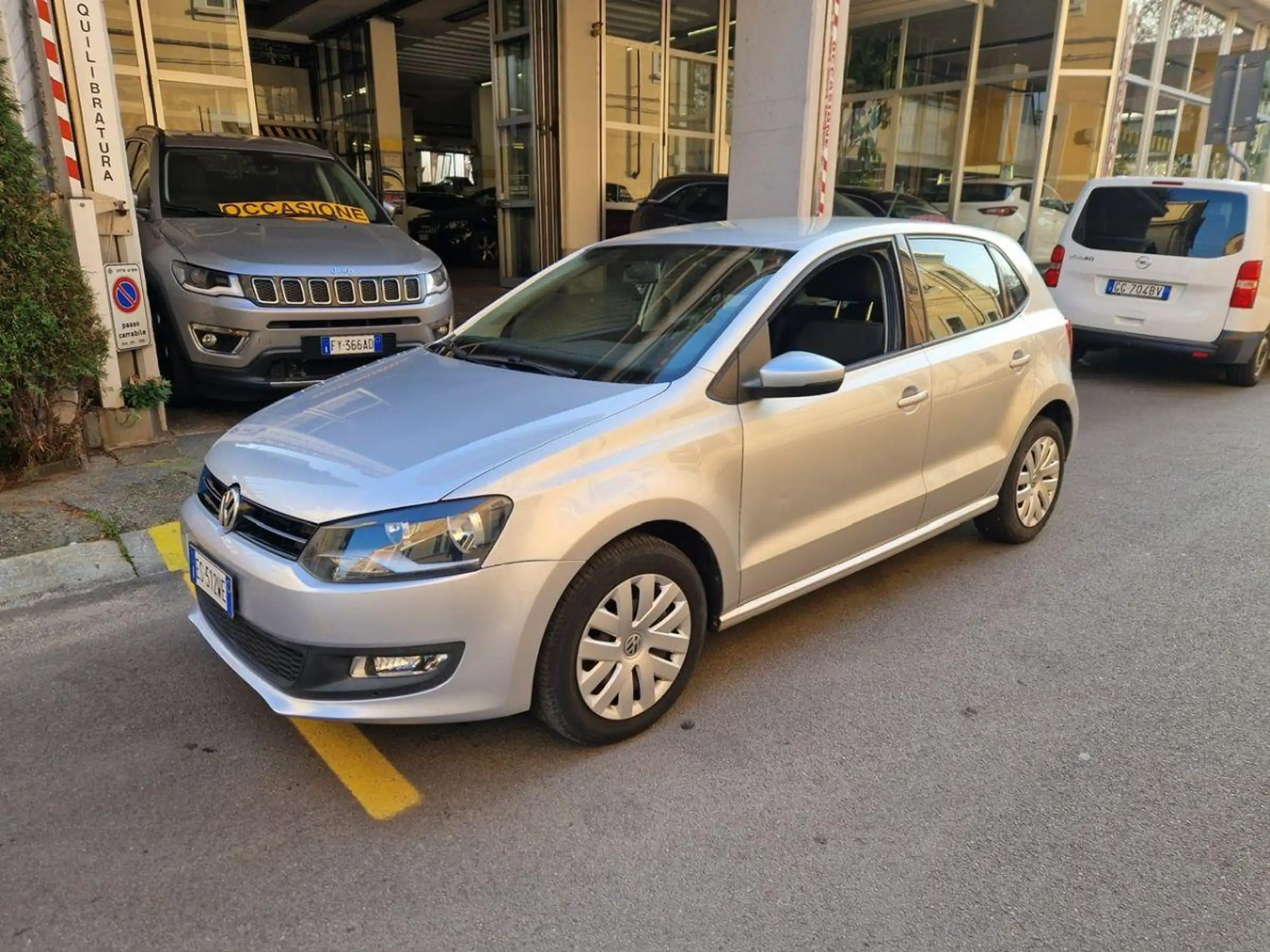 Volkswagen - Polo