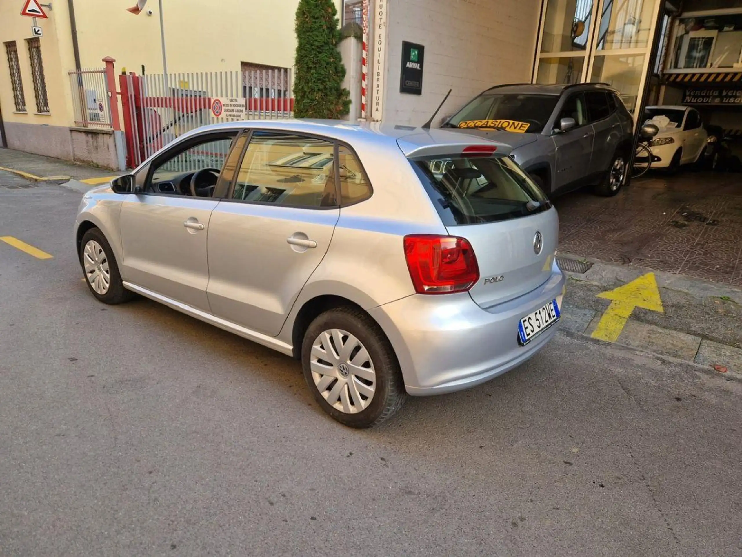 Volkswagen - Polo