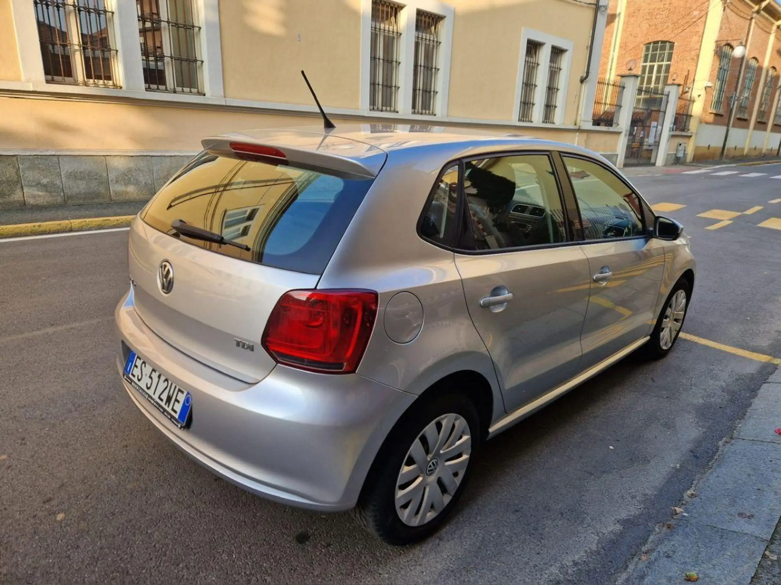 Volkswagen - Polo