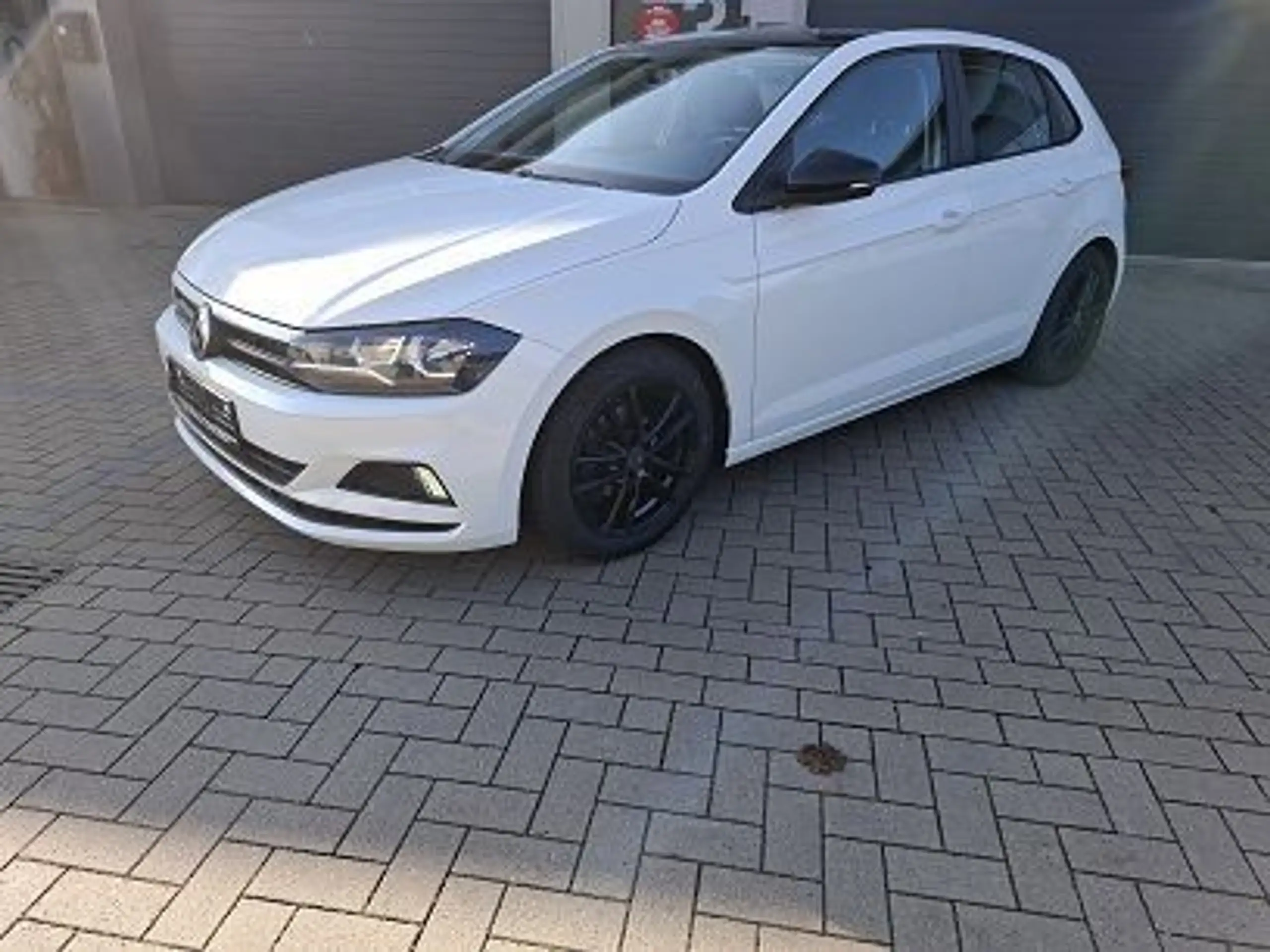 Volkswagen - Polo