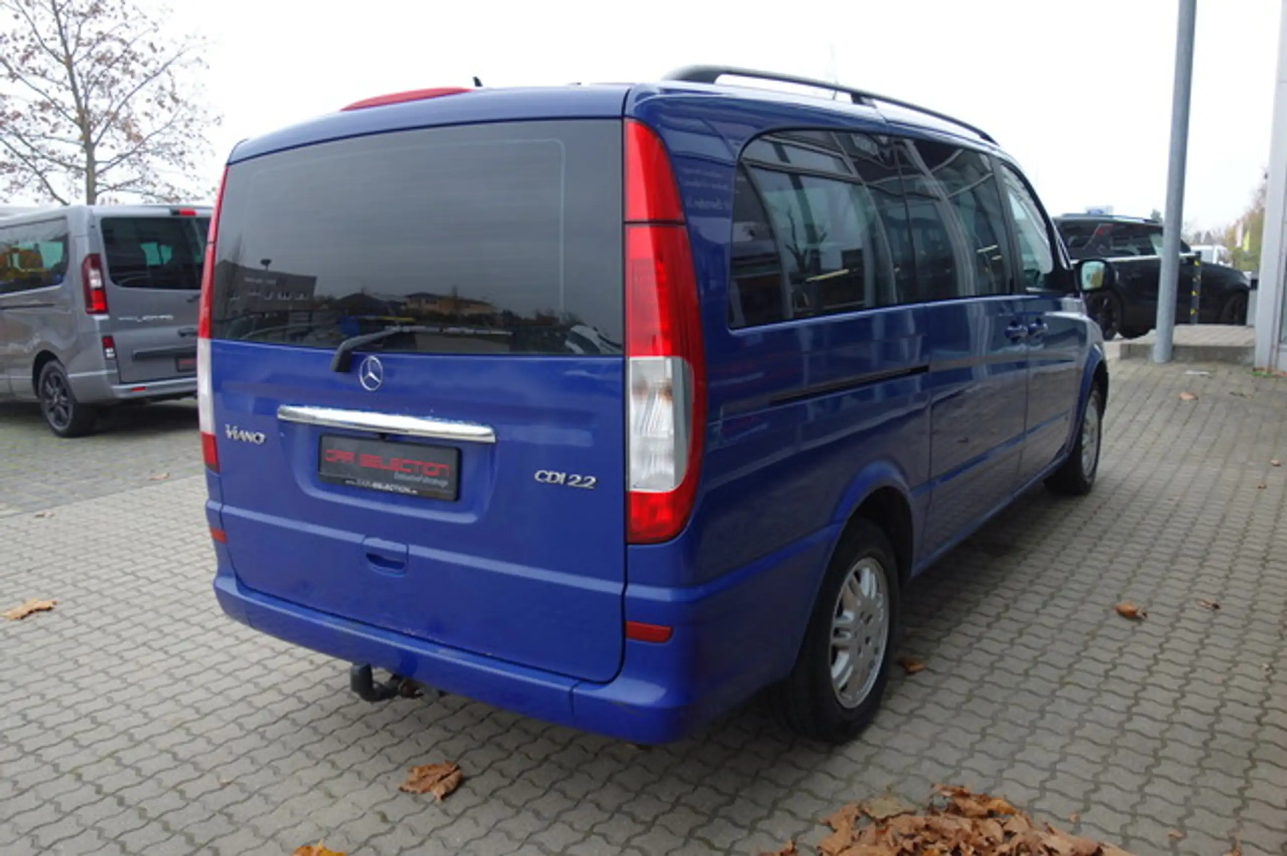 Mercedes-Benz - Viano