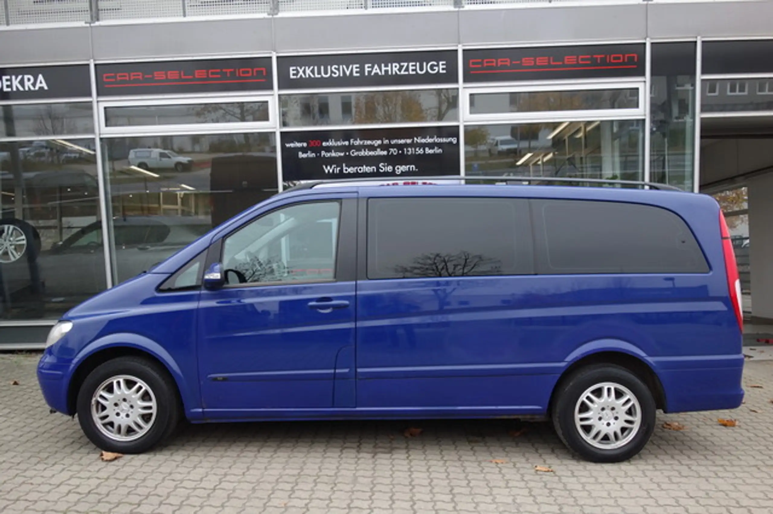 Mercedes-Benz - Viano