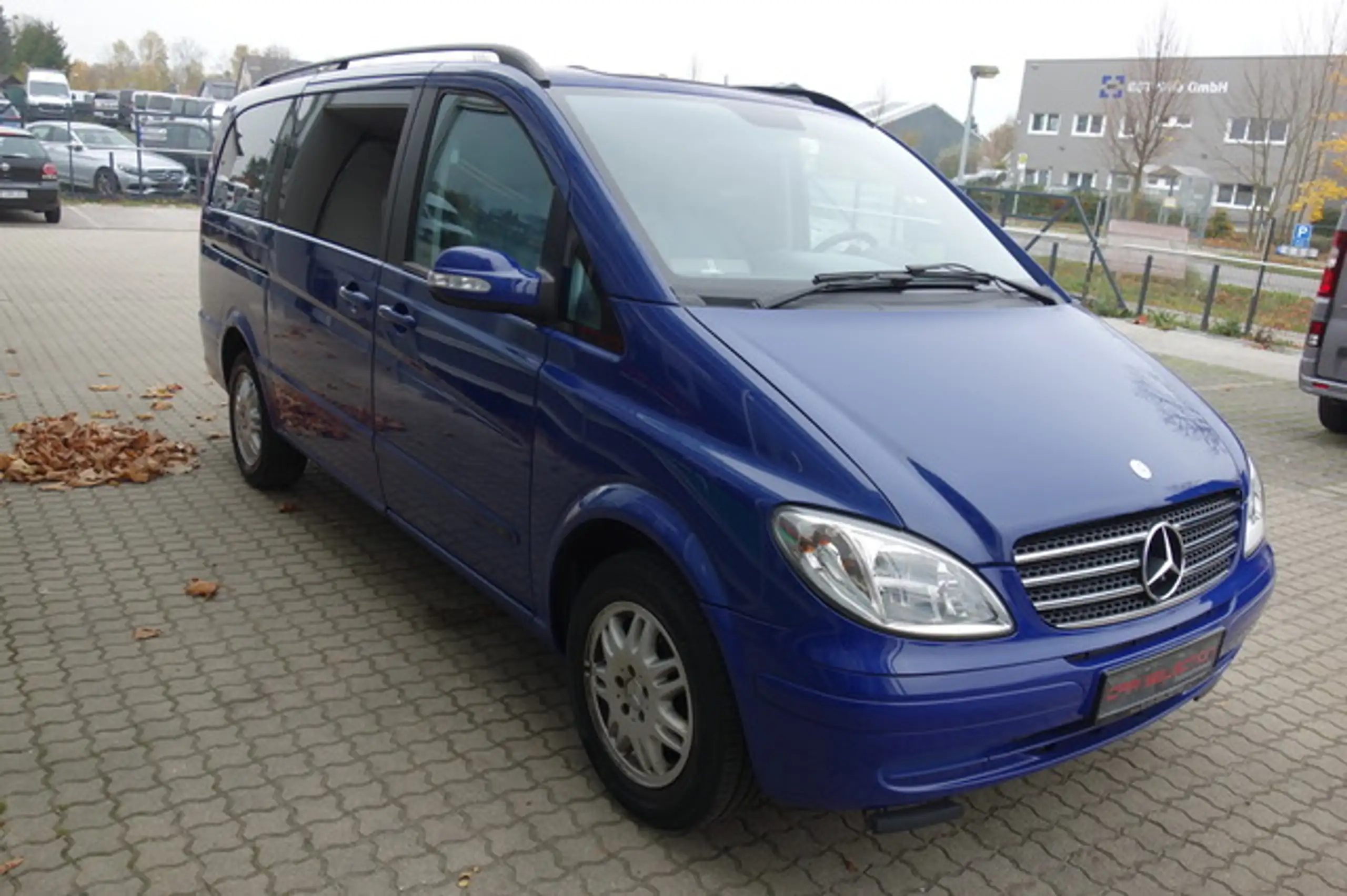 Mercedes-Benz - Viano