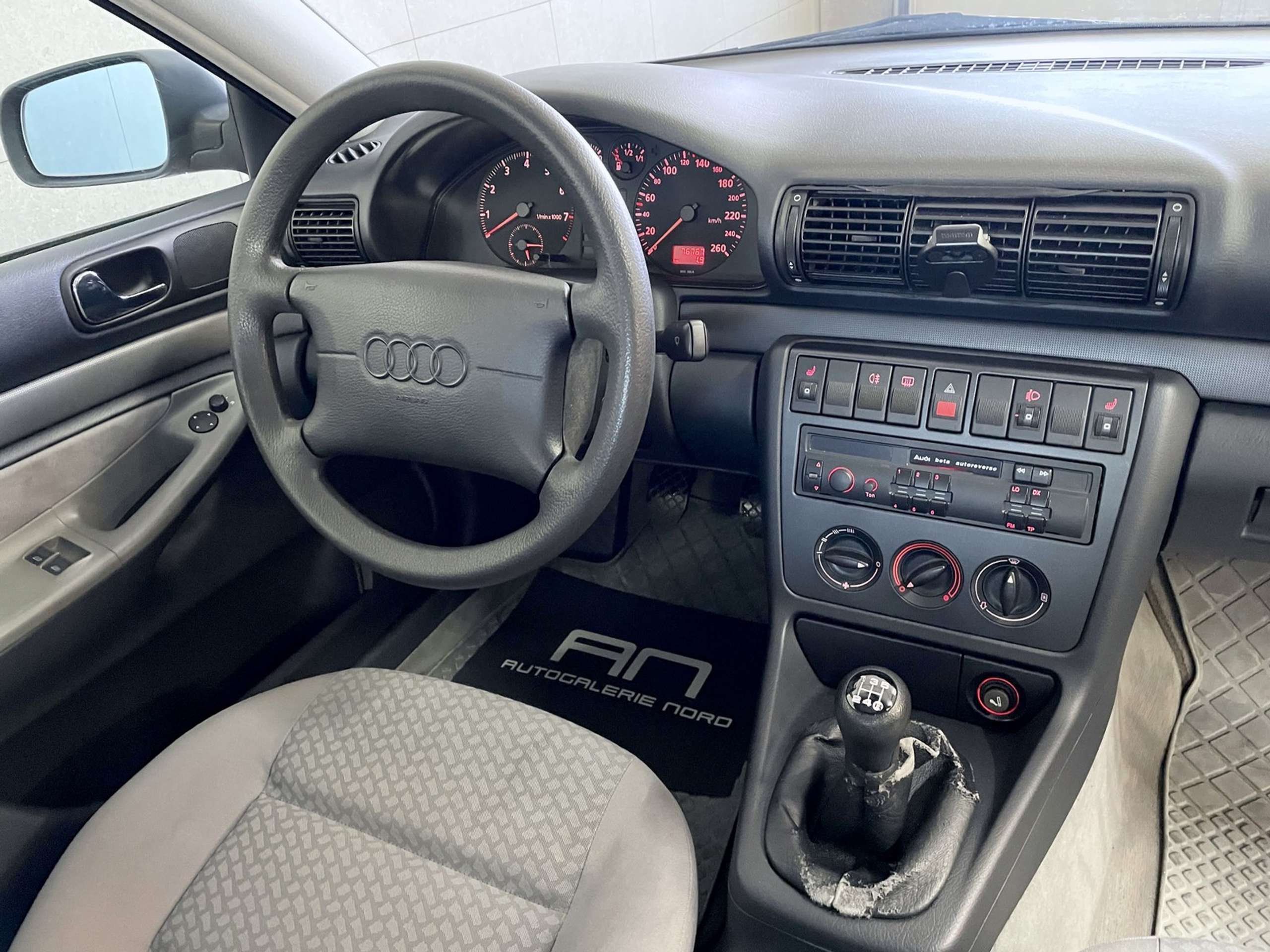 Audi - A4