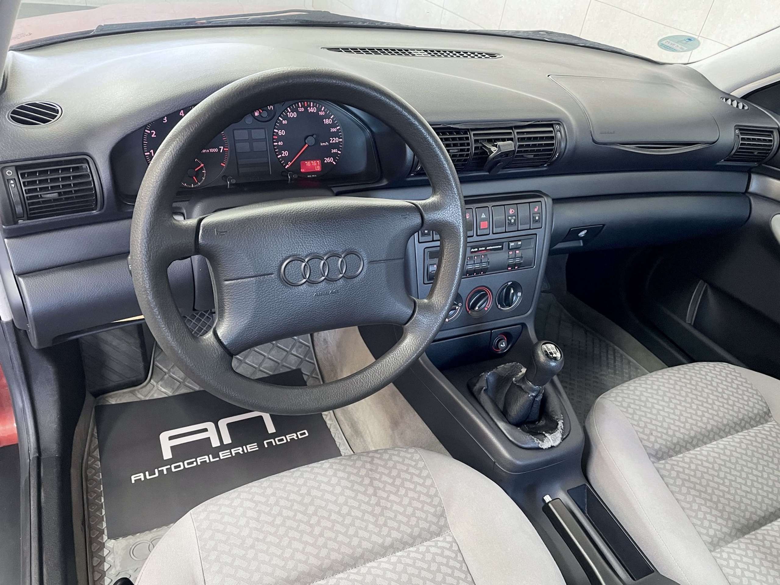 Audi - A4