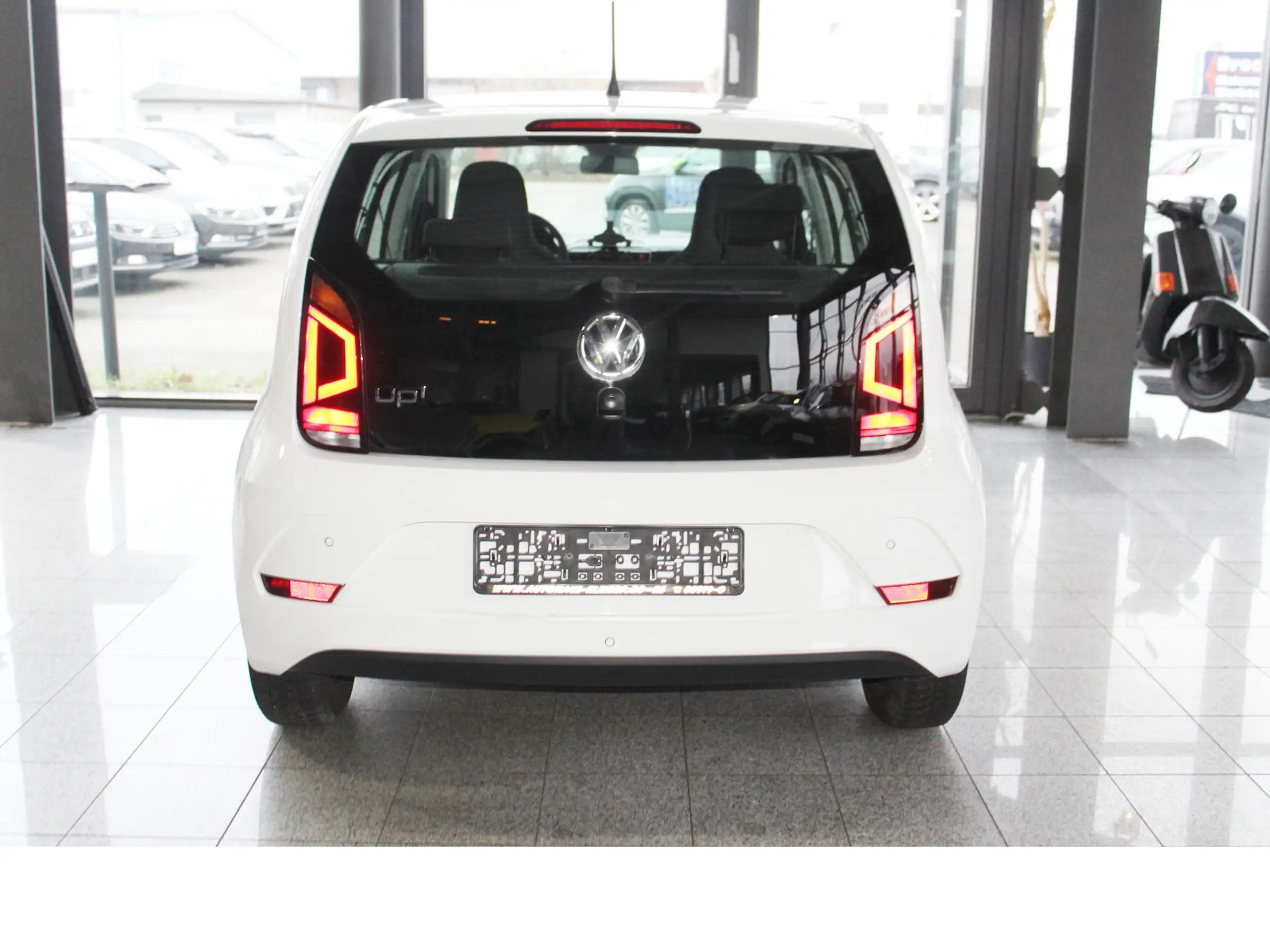 Volkswagen - up!