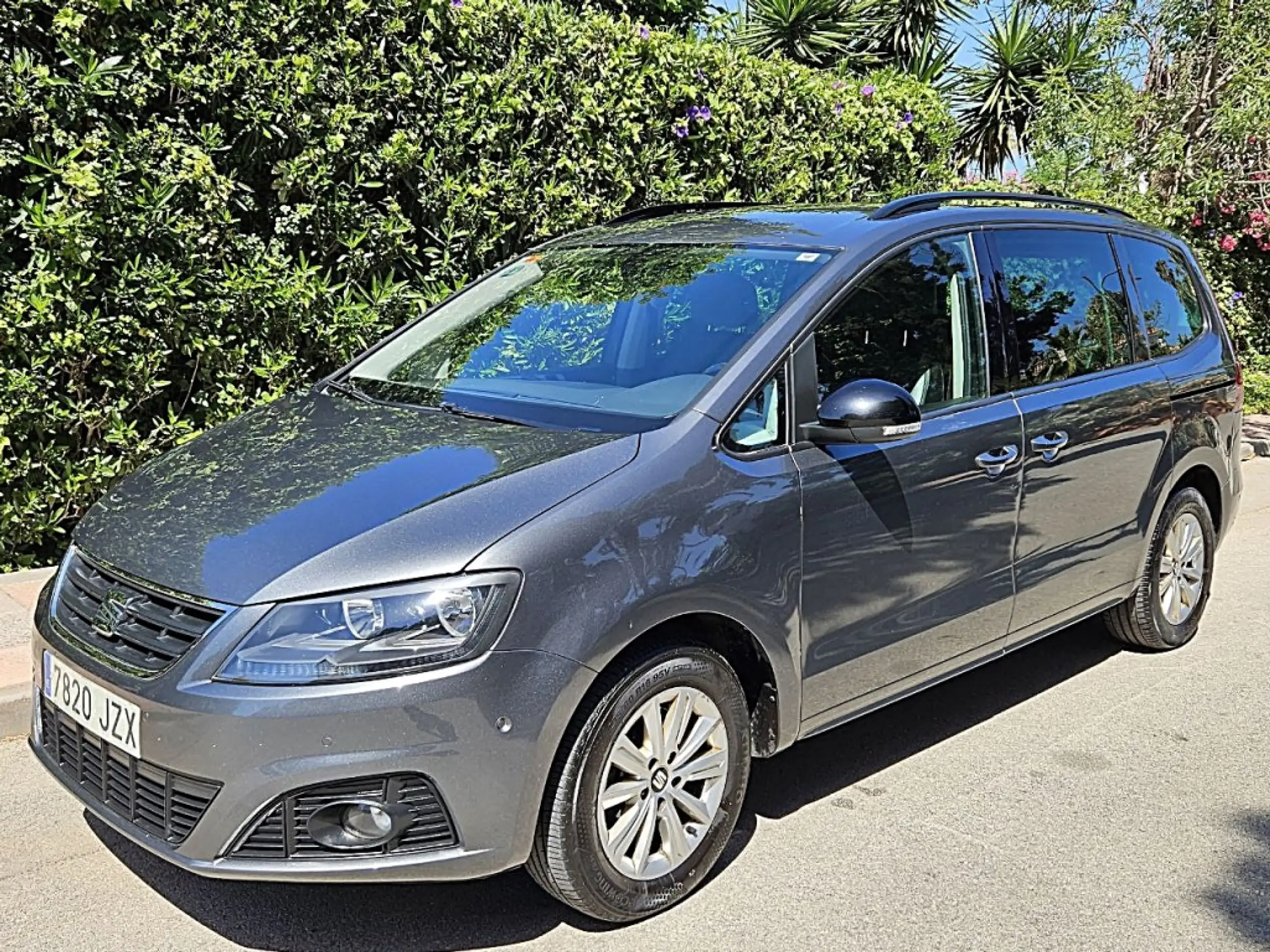 SEAT - Alhambra