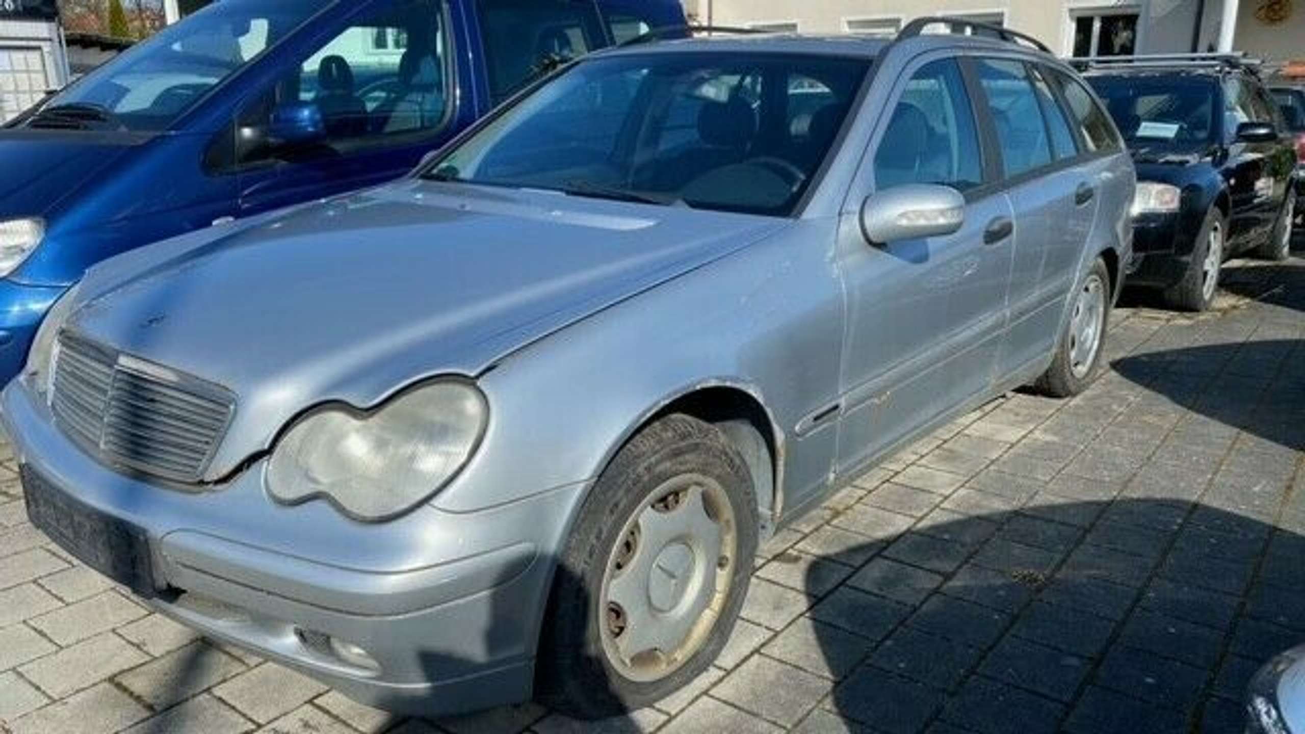 Mercedes-Benz - C 180